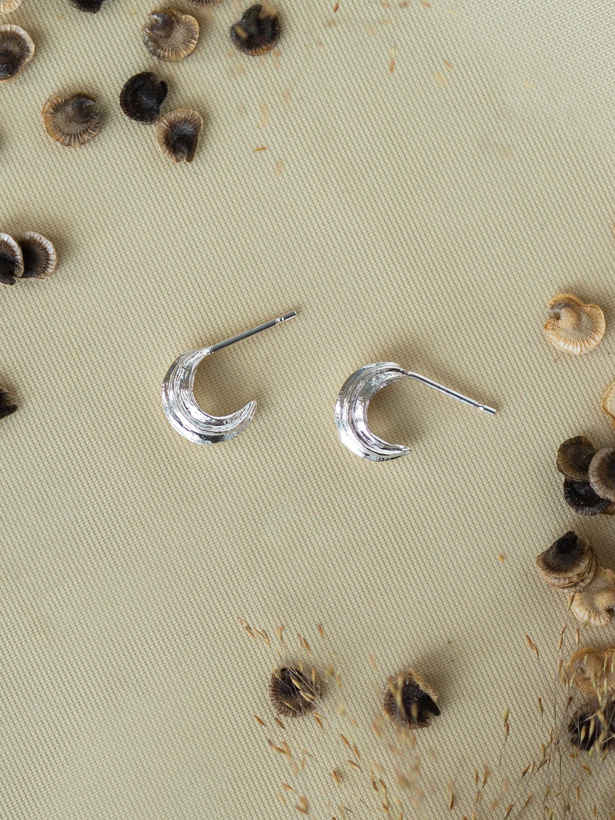Kissing Seed Huggie Hoop Earrings - image 10 | silver