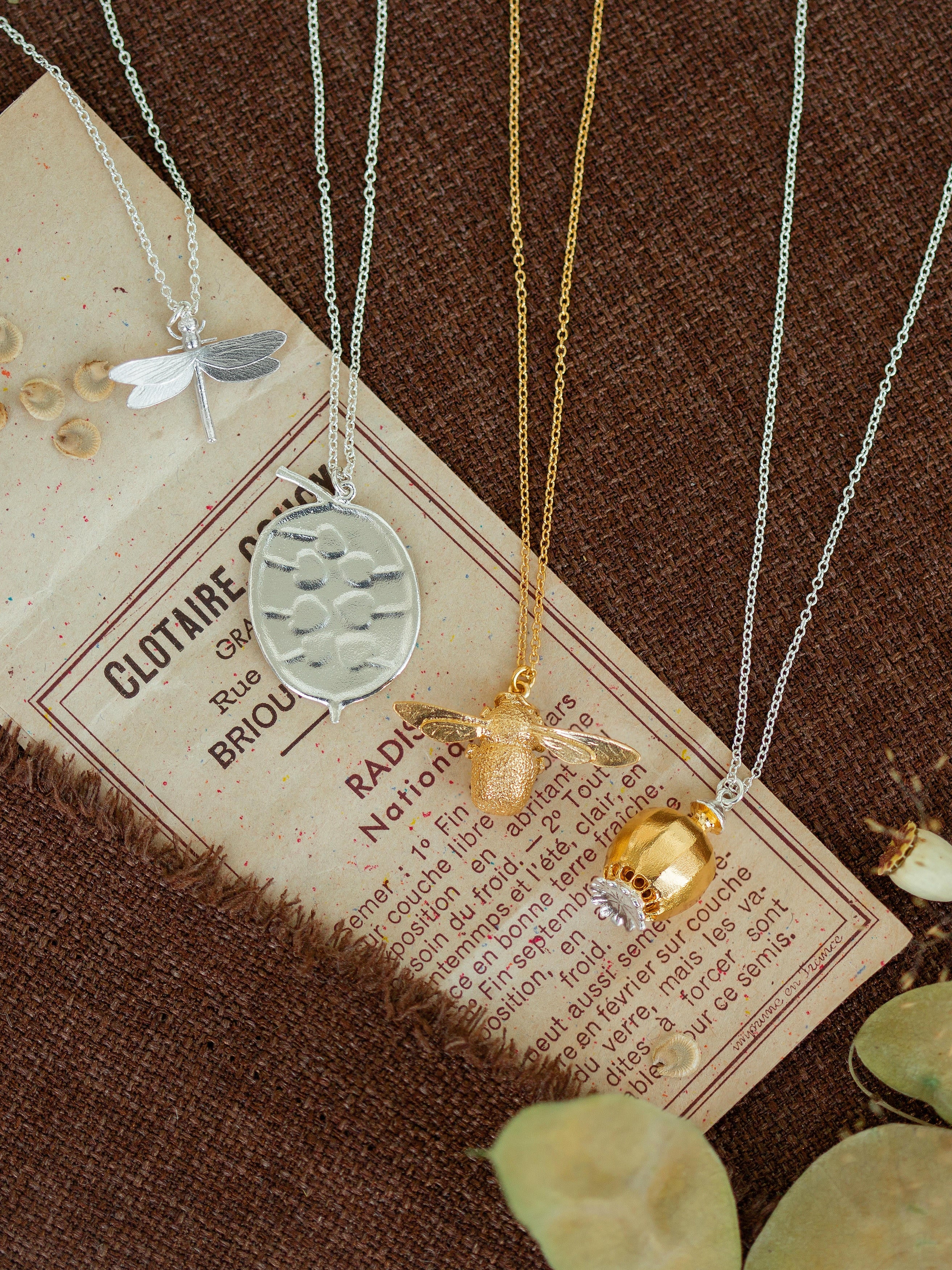 Large Poppy Seed Head Necklace with Shaking Seeds - image 7