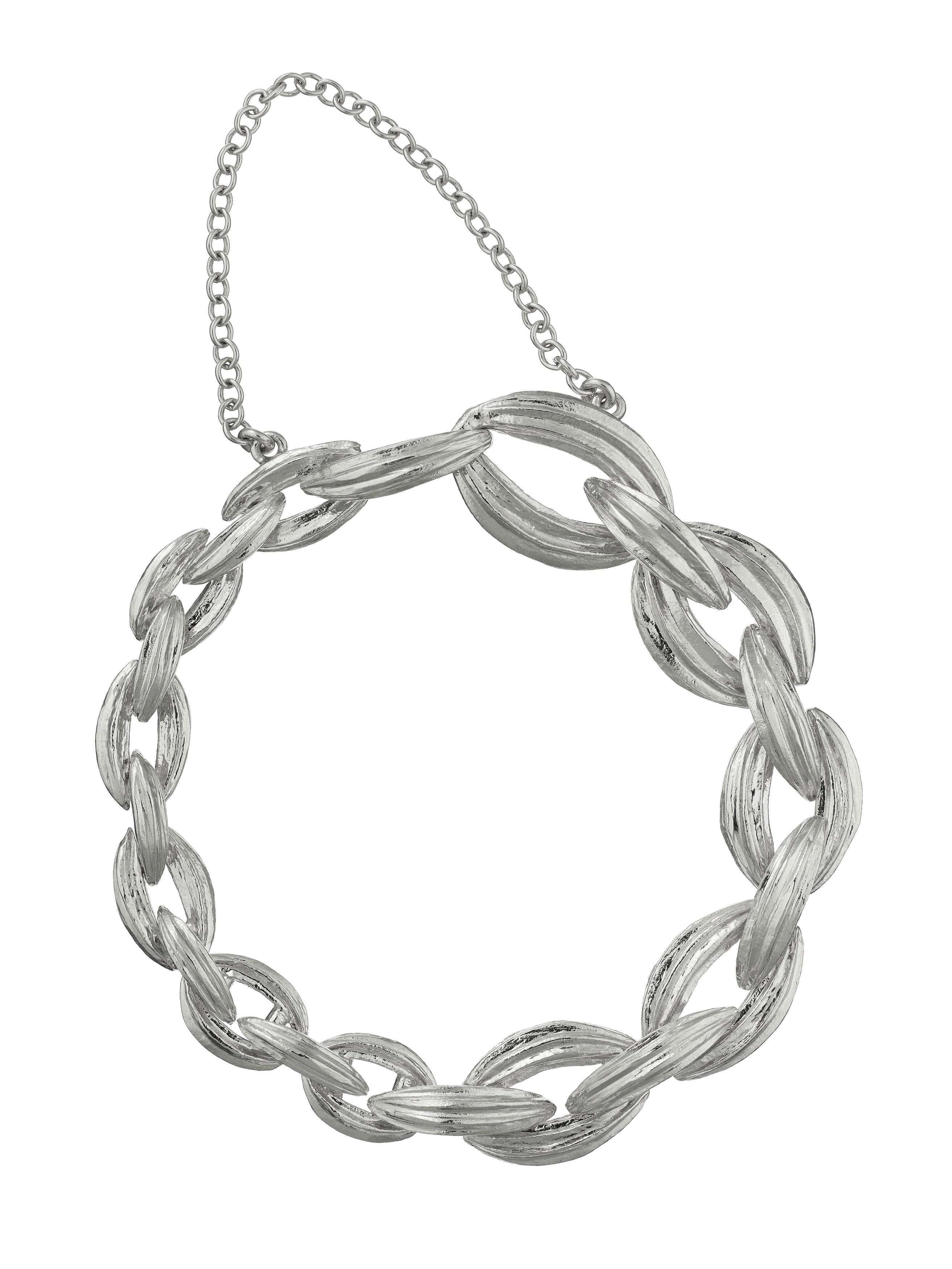 Linked Kissing Seed Graduated Bracelet - image 8 | silver