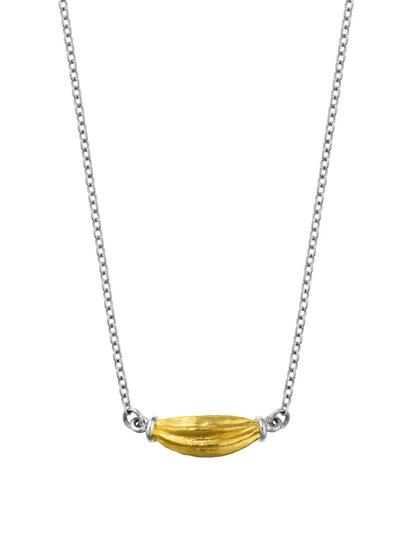 Kissing Seed In Line Necklace