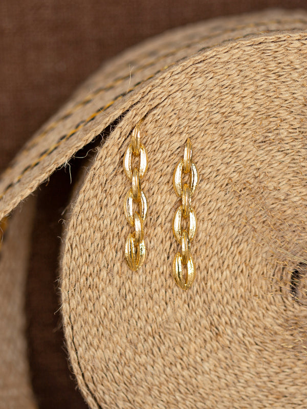 Linked Kissing Seed Drop Earrings