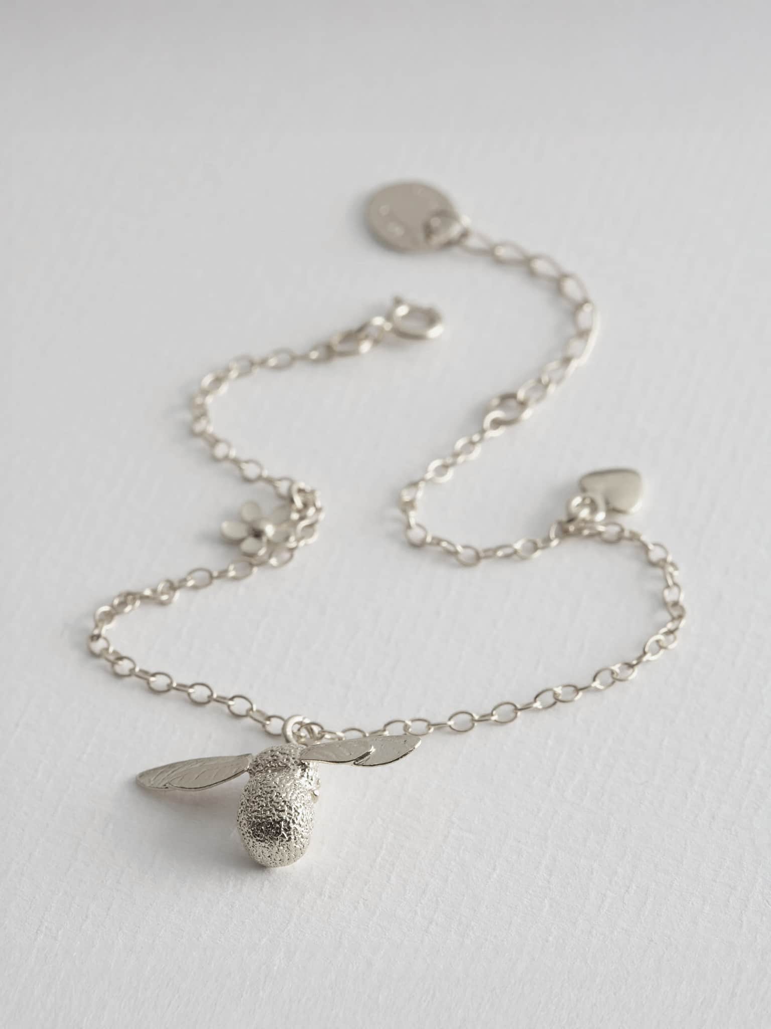 Baby Bee Bracelet - image 6 | silver
