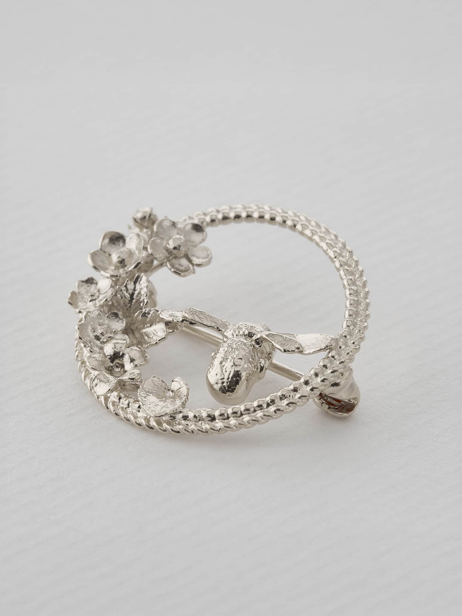 Bumblebee Loop Brooch - image 7 | silver