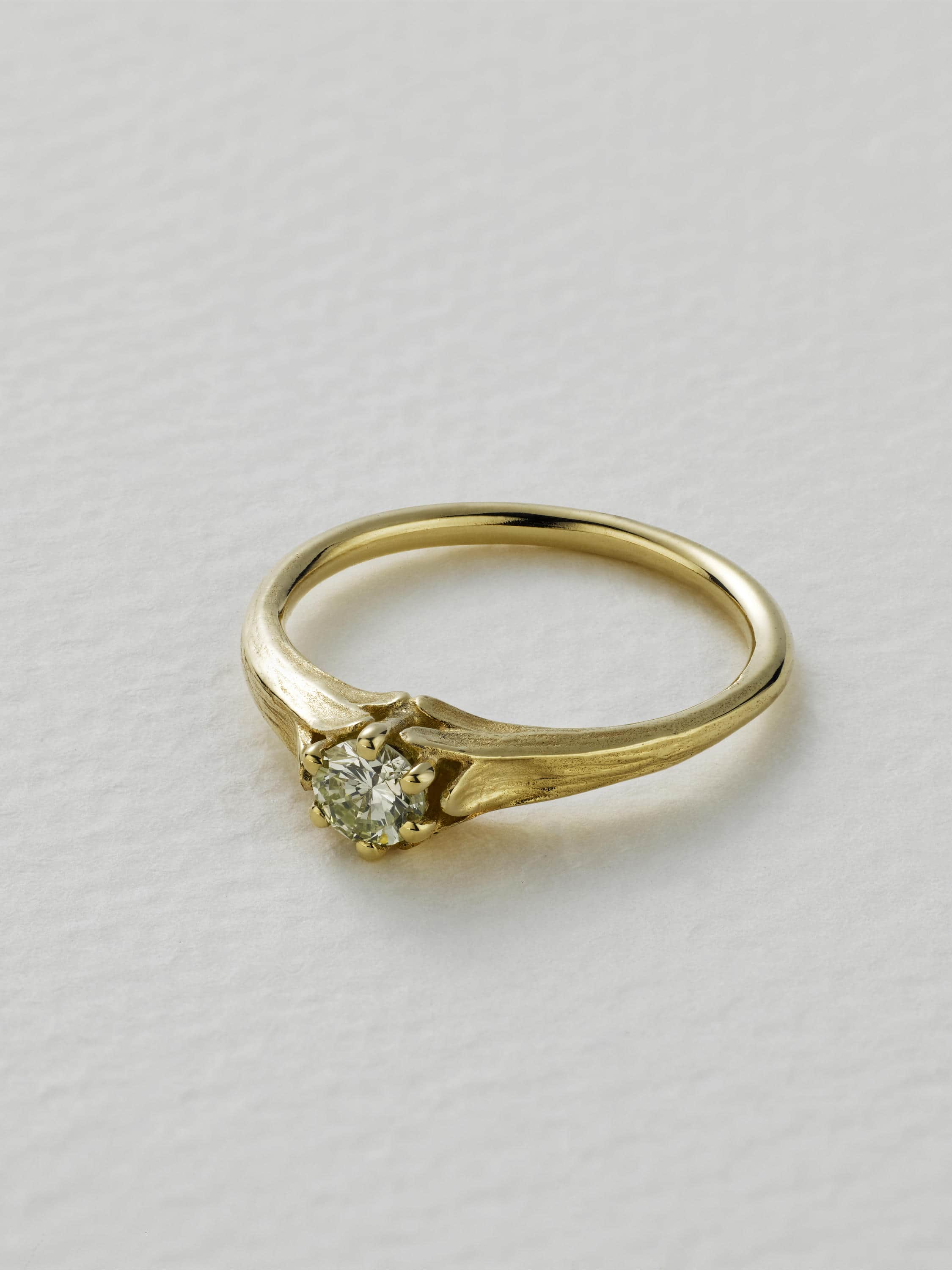 Small Coronet Ring with 0.27ct Fancy Lime-Lemon Diamond - image 2 | 18ct yellow gold
