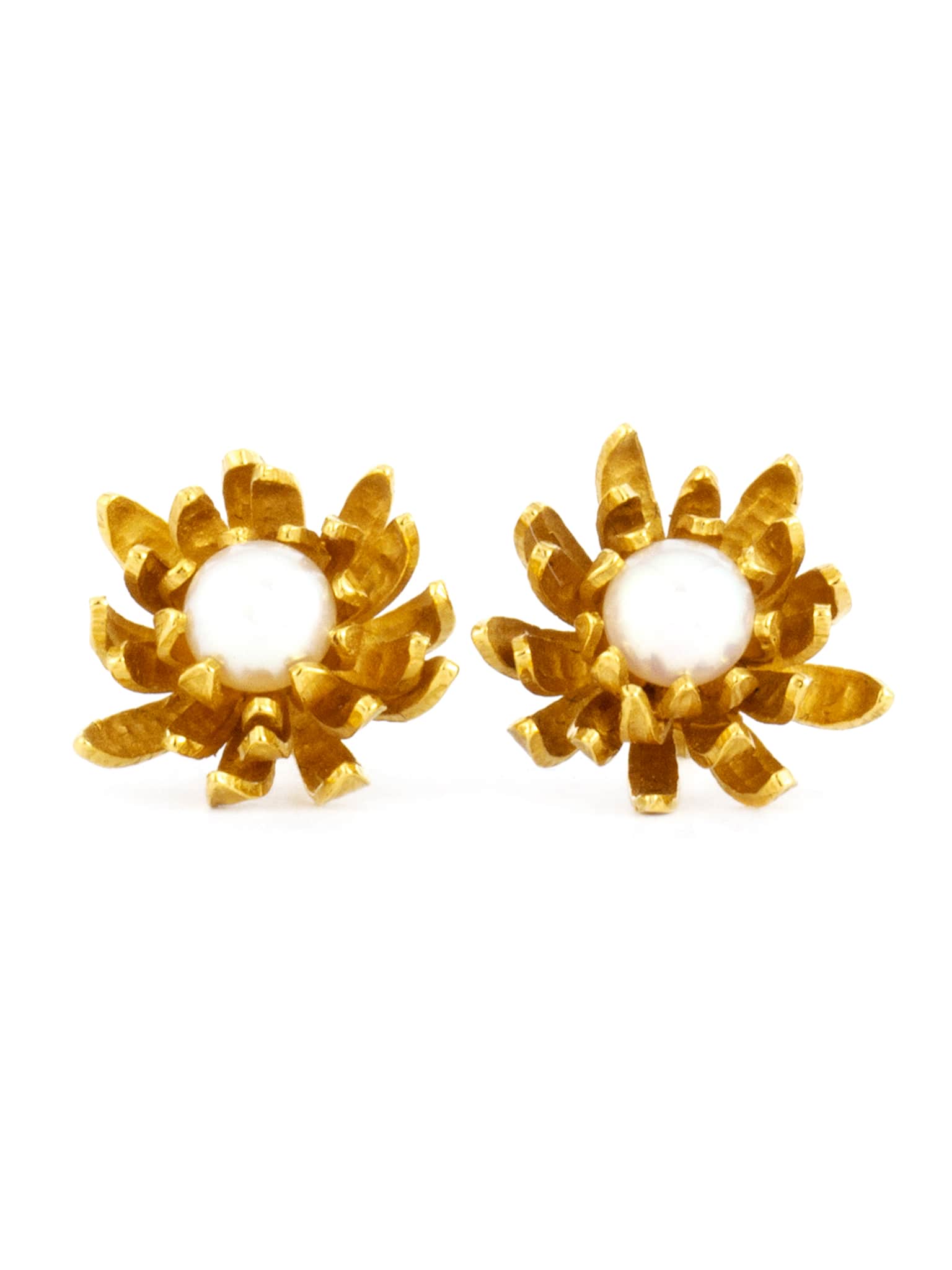 Chrysanthemum Flower Pearl Earrings - image 1 | gold plate