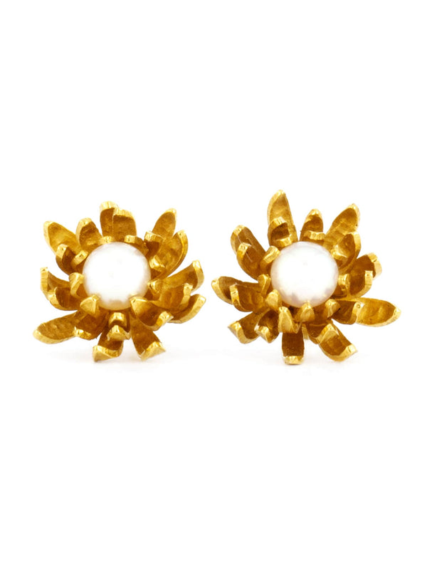 Chrysanthemum Flower Pearl Earrings