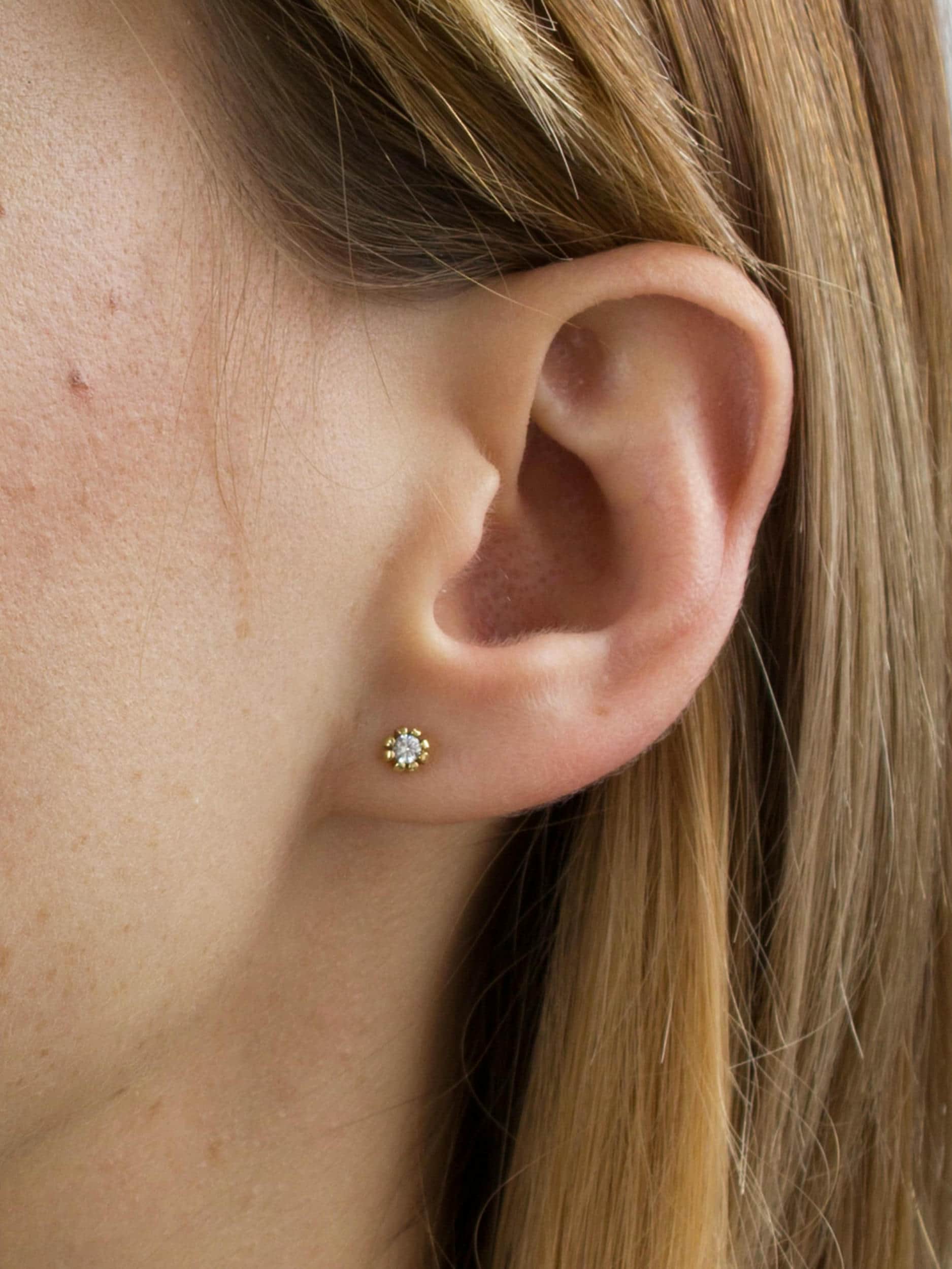 Diamond Seruni Stud Earrings - image 2