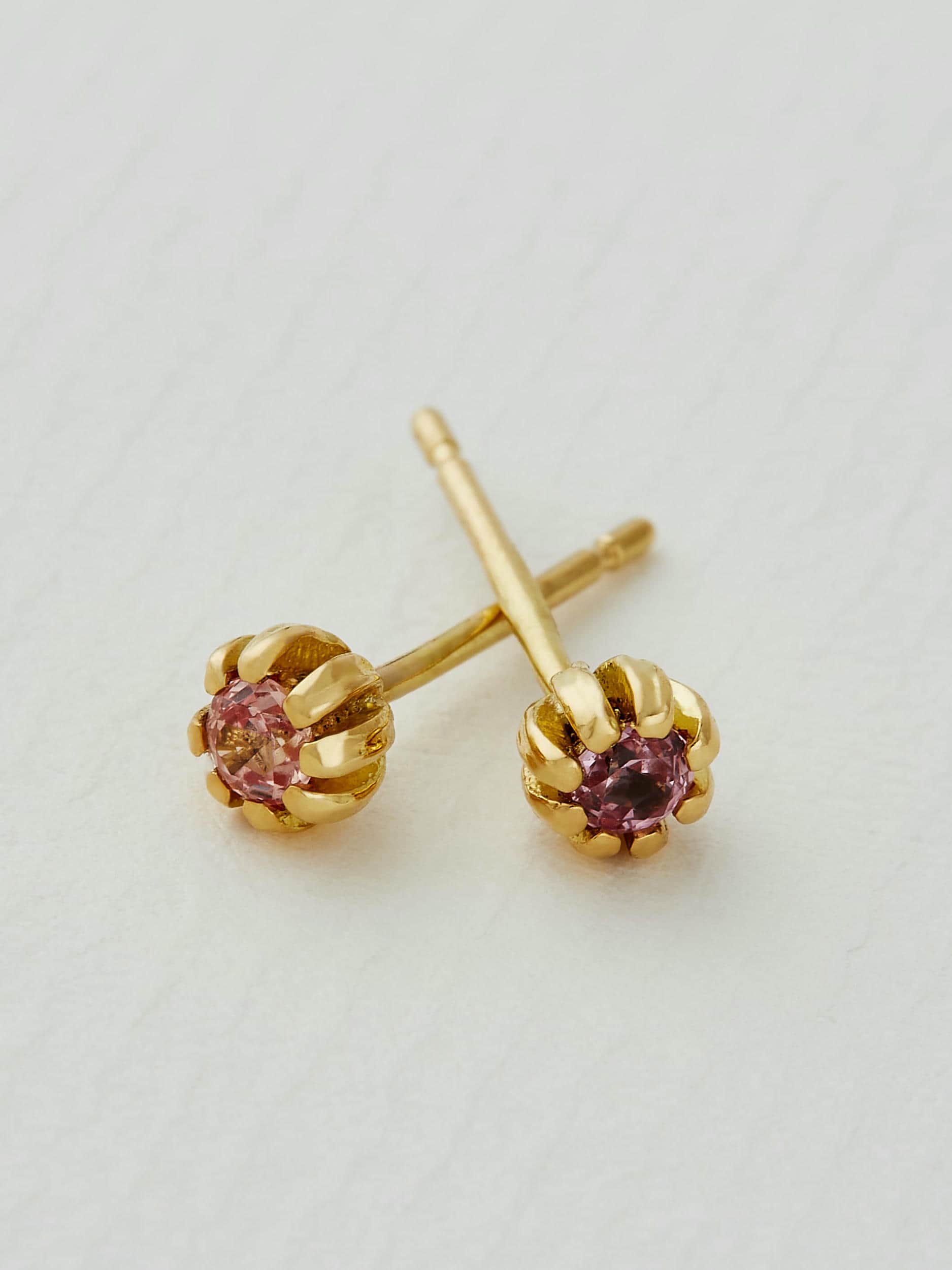 Hot Pink Sapphire Seruni Stud Earrings - image 2 | 18ct yellow gold