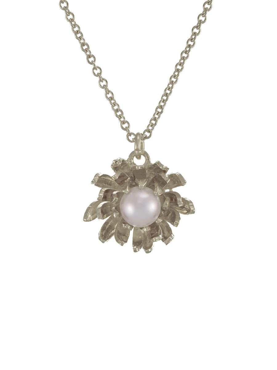 Chrysanthemum Flower Pearl Necklace