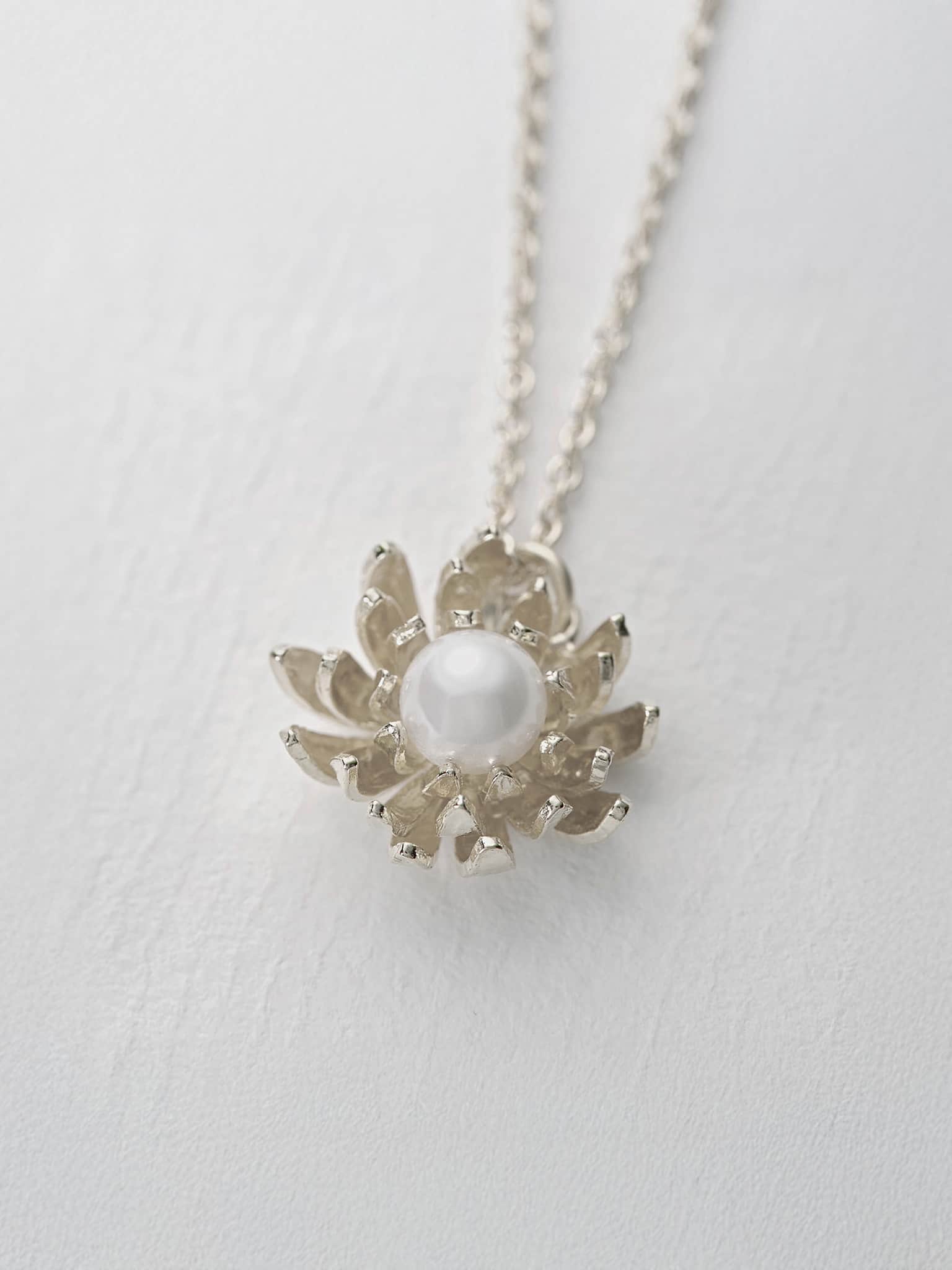 Chrysanthemum Flower Pearl Necklace - image 7 | silver