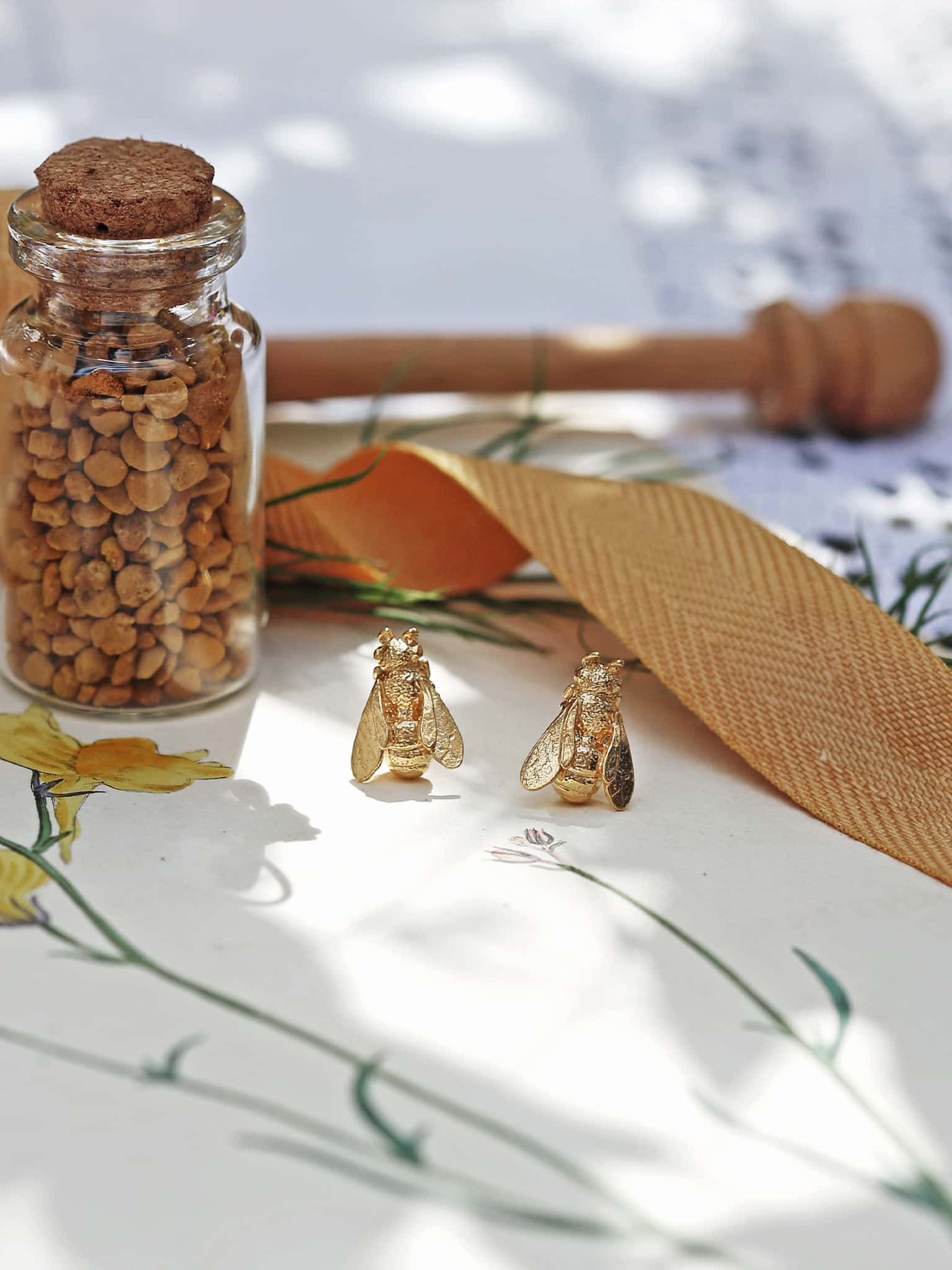 Large Honey Bee Studs - image 3