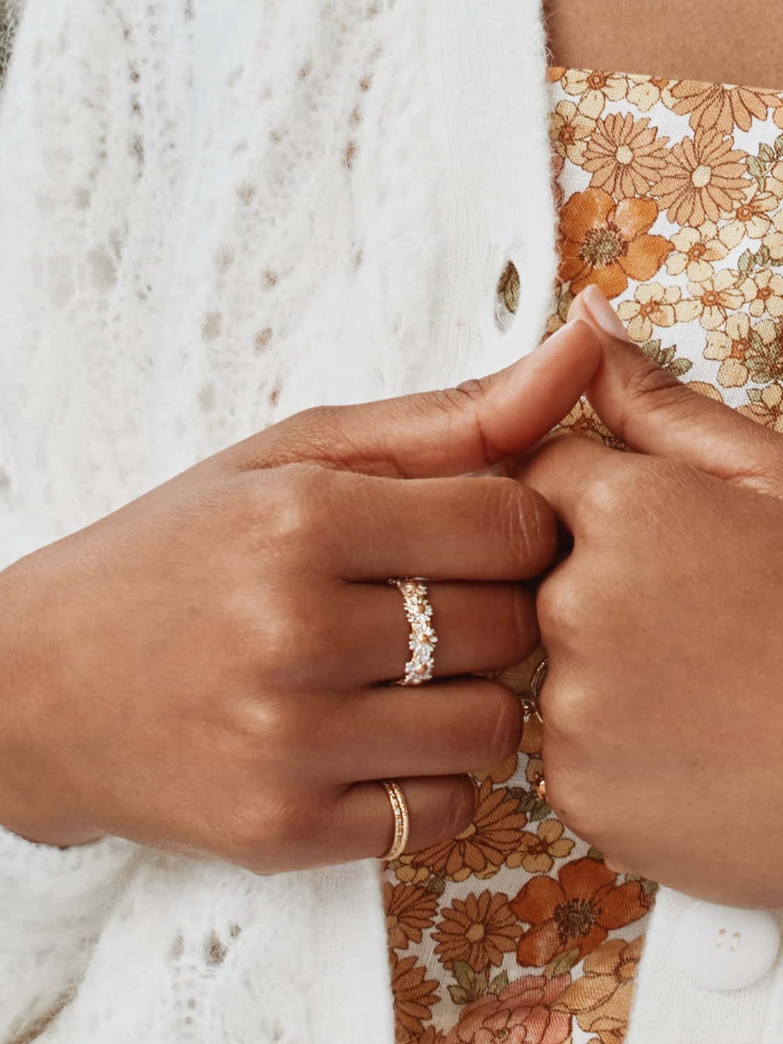 Daisy Wreath Ring - image 3