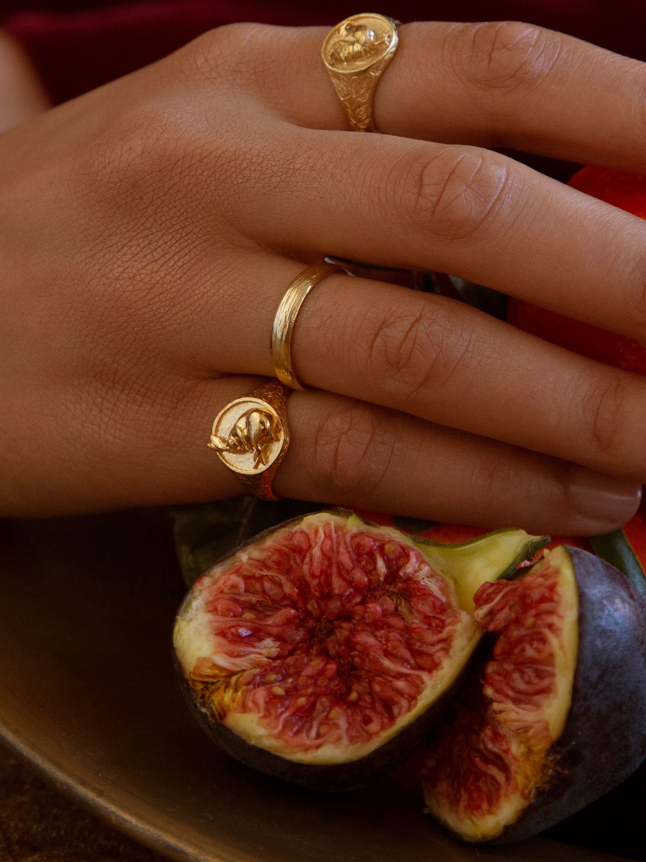Ornately Engraved Signet Ring with Sleeping Hare - image 2