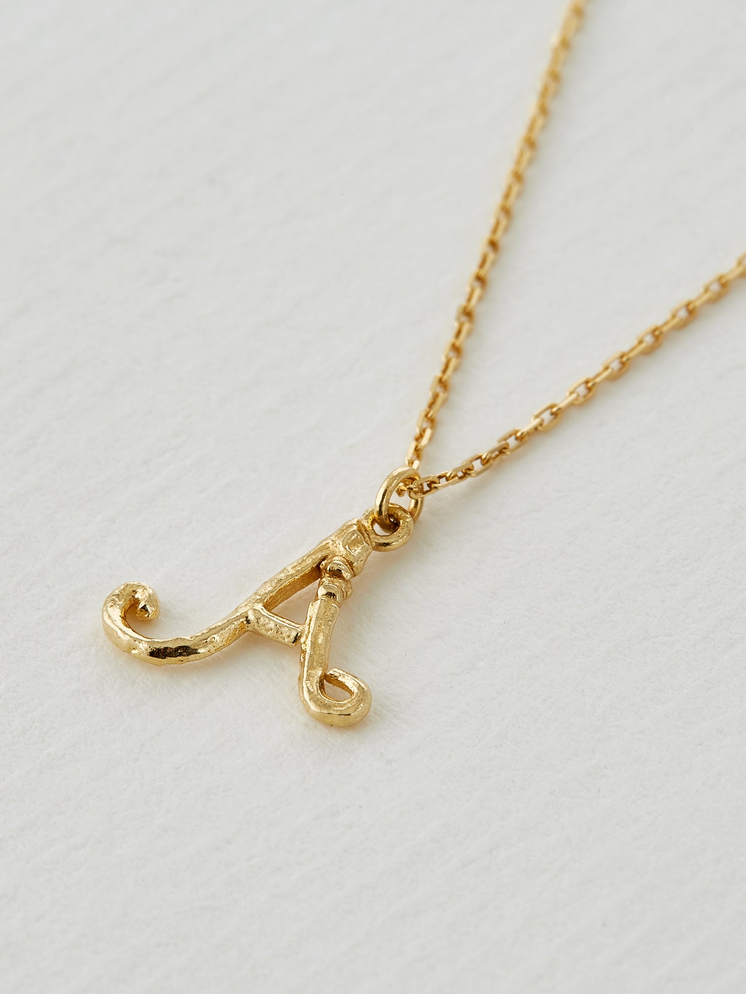 Enchanted Twig Alphabet - Letter A - image 2 | 18ct yellow gold