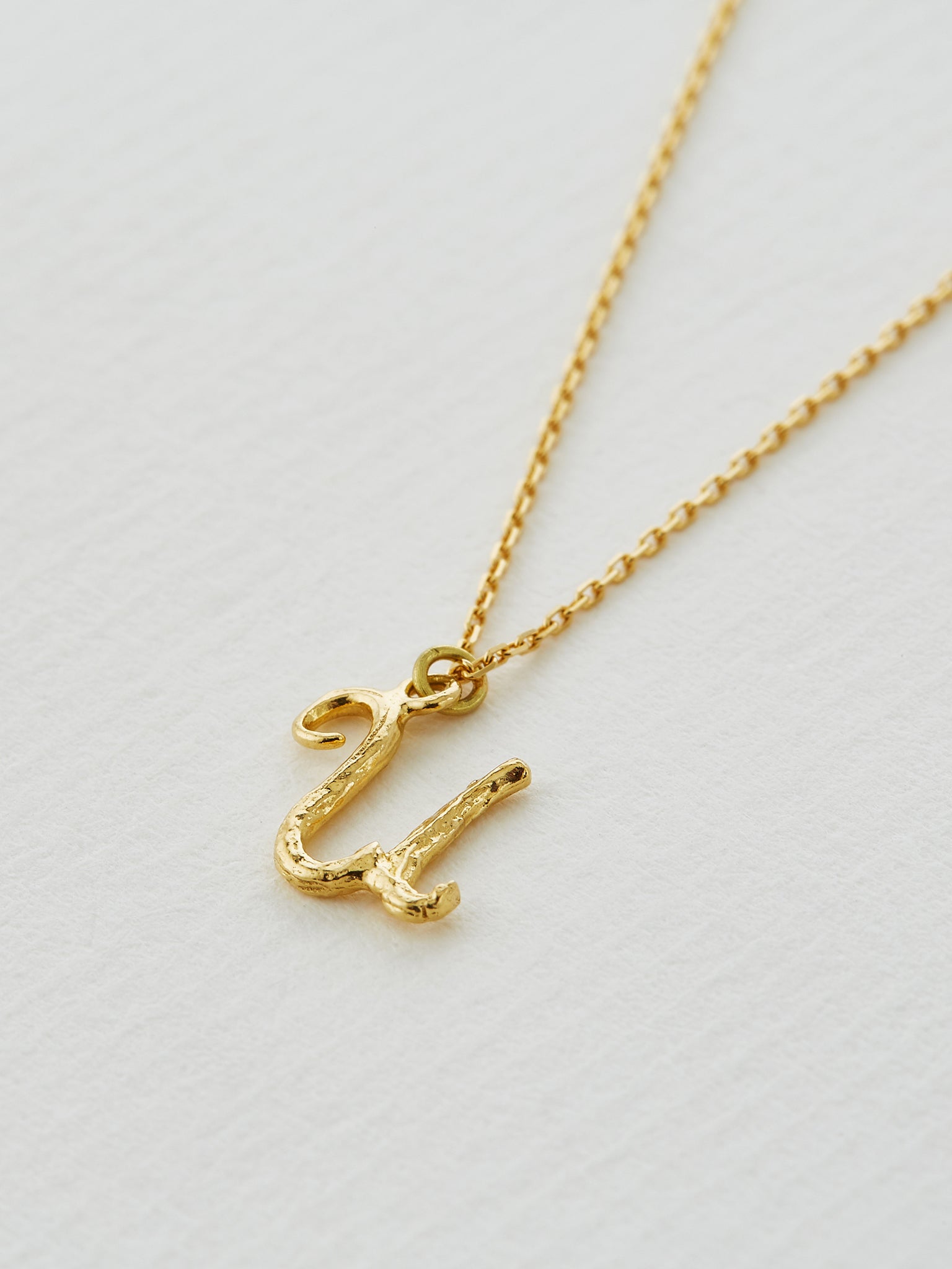 Enchanted Twig Alphabet - Letter U - image 2 | 18ct yellow gold
