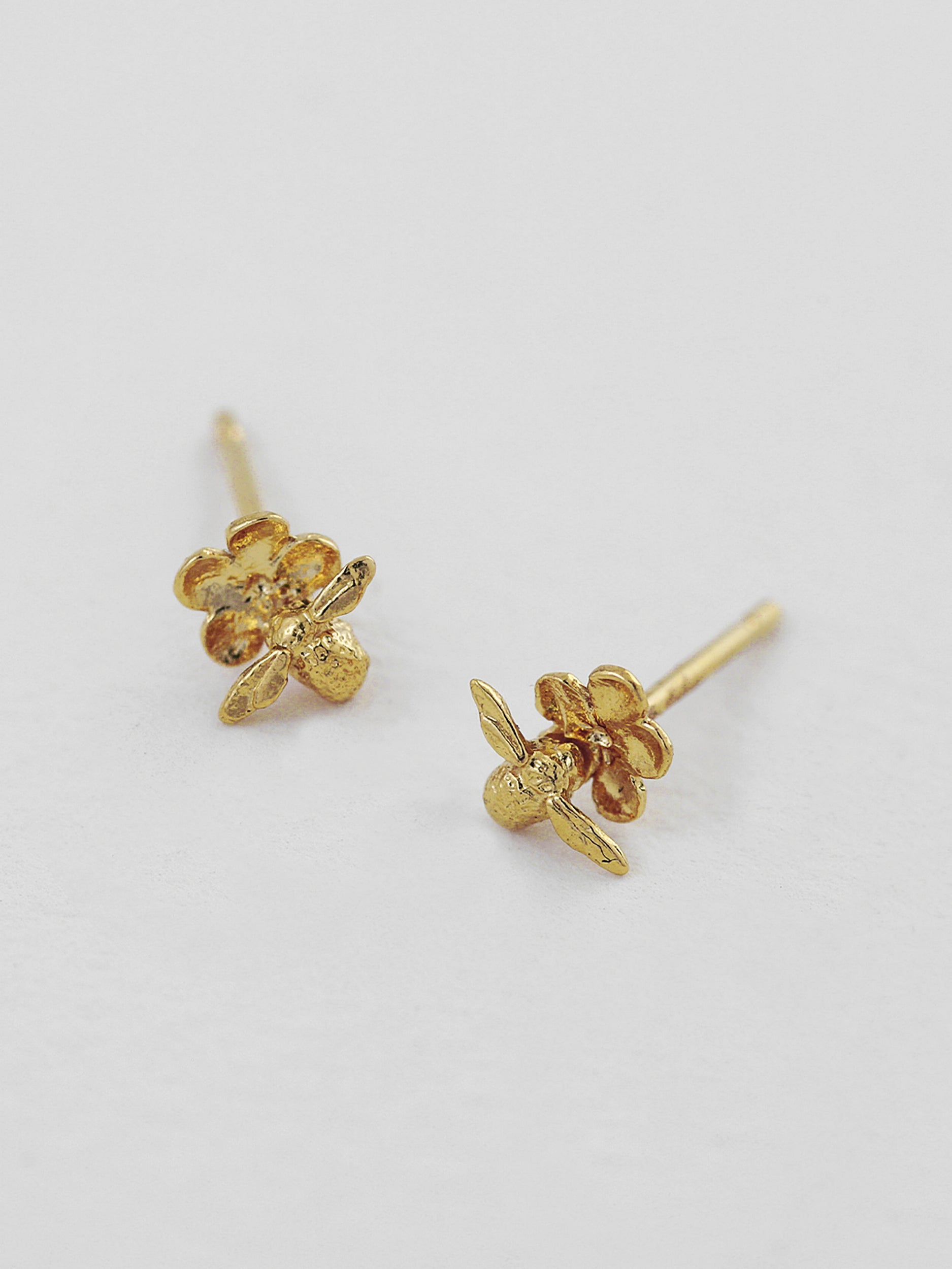 Forget Me Not Stud Earrings with Itsy Bitsy Bee - image 4 | gold plate