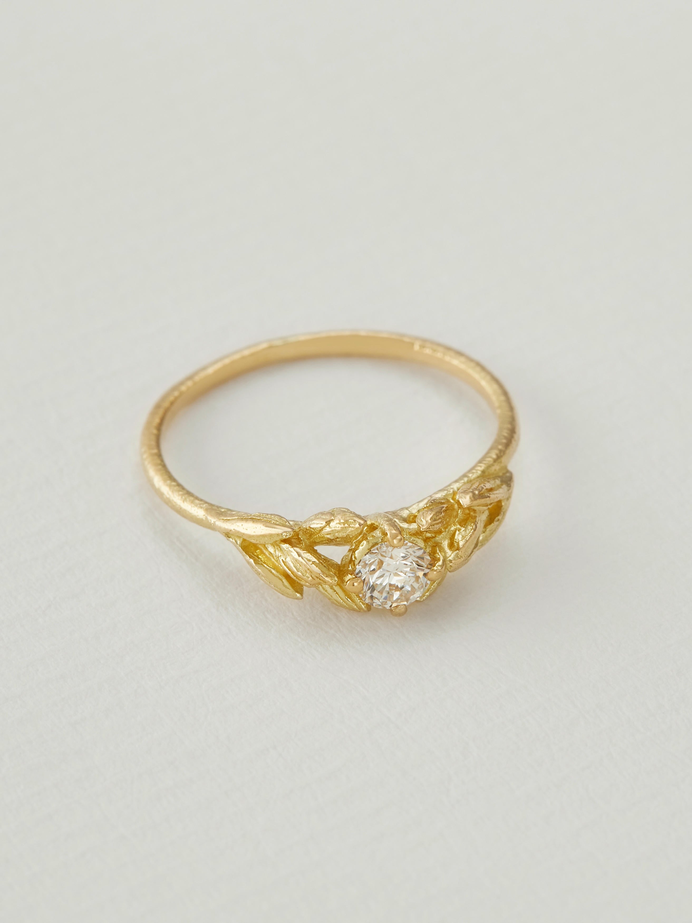 Wild Grass Union Ring with 0.25ct Diamond - image 3 | 18ct yellow gold