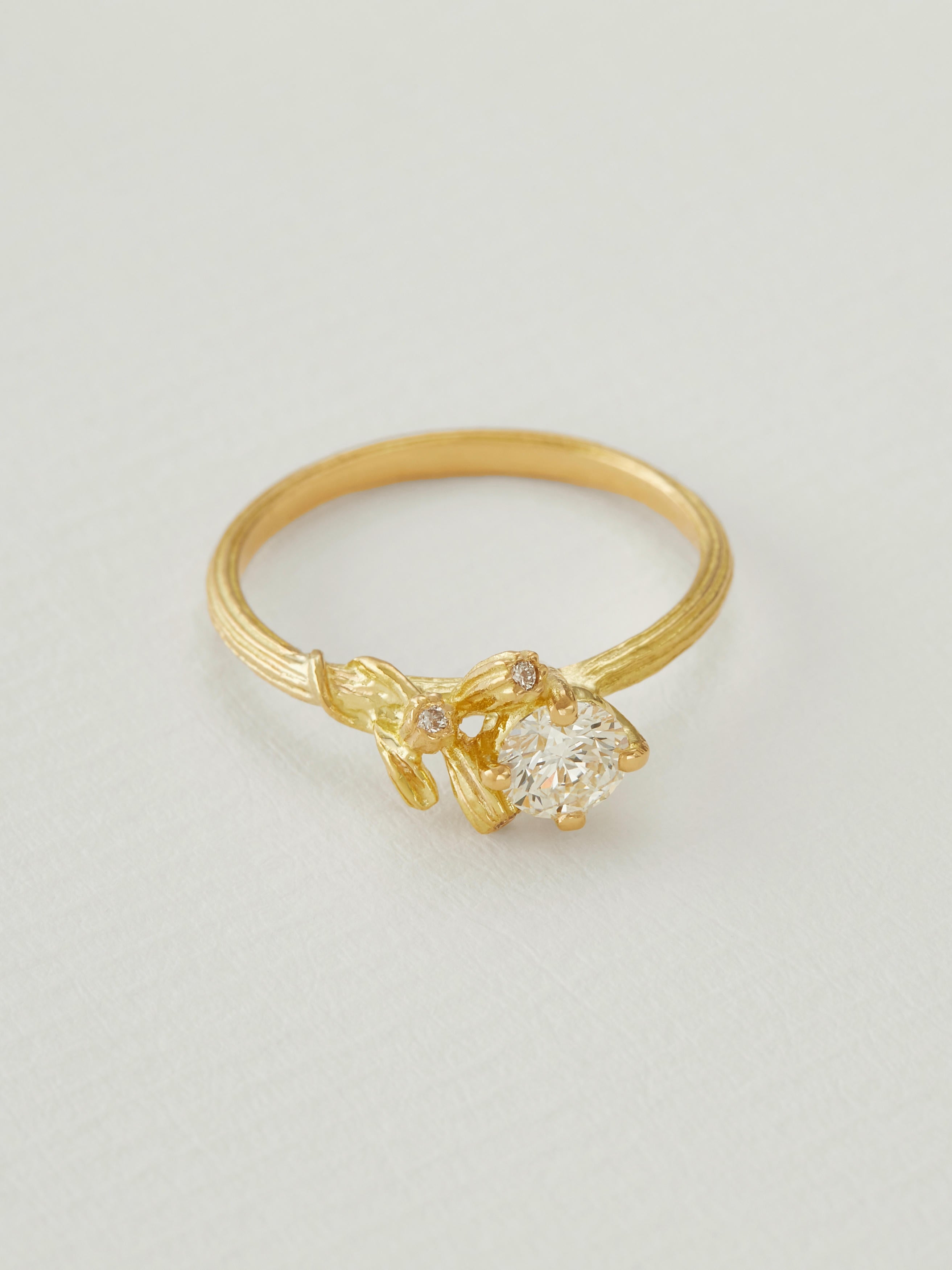 Asymmetric Diamond Kissing Seed Ring - image 3 | 18ct yellow gold