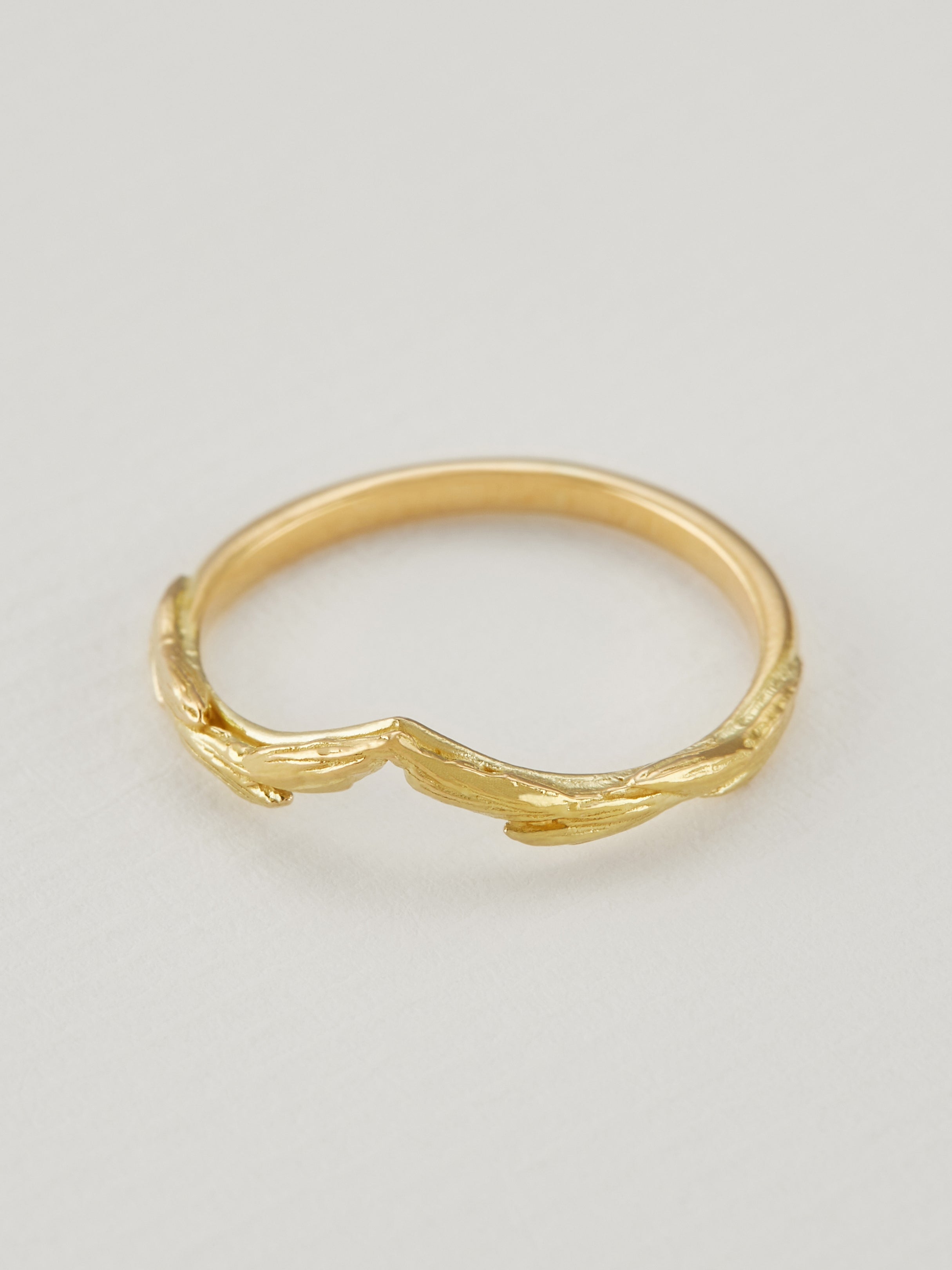 Wild Grass Wishbone Ring - image 3 | 18ct yellow gold