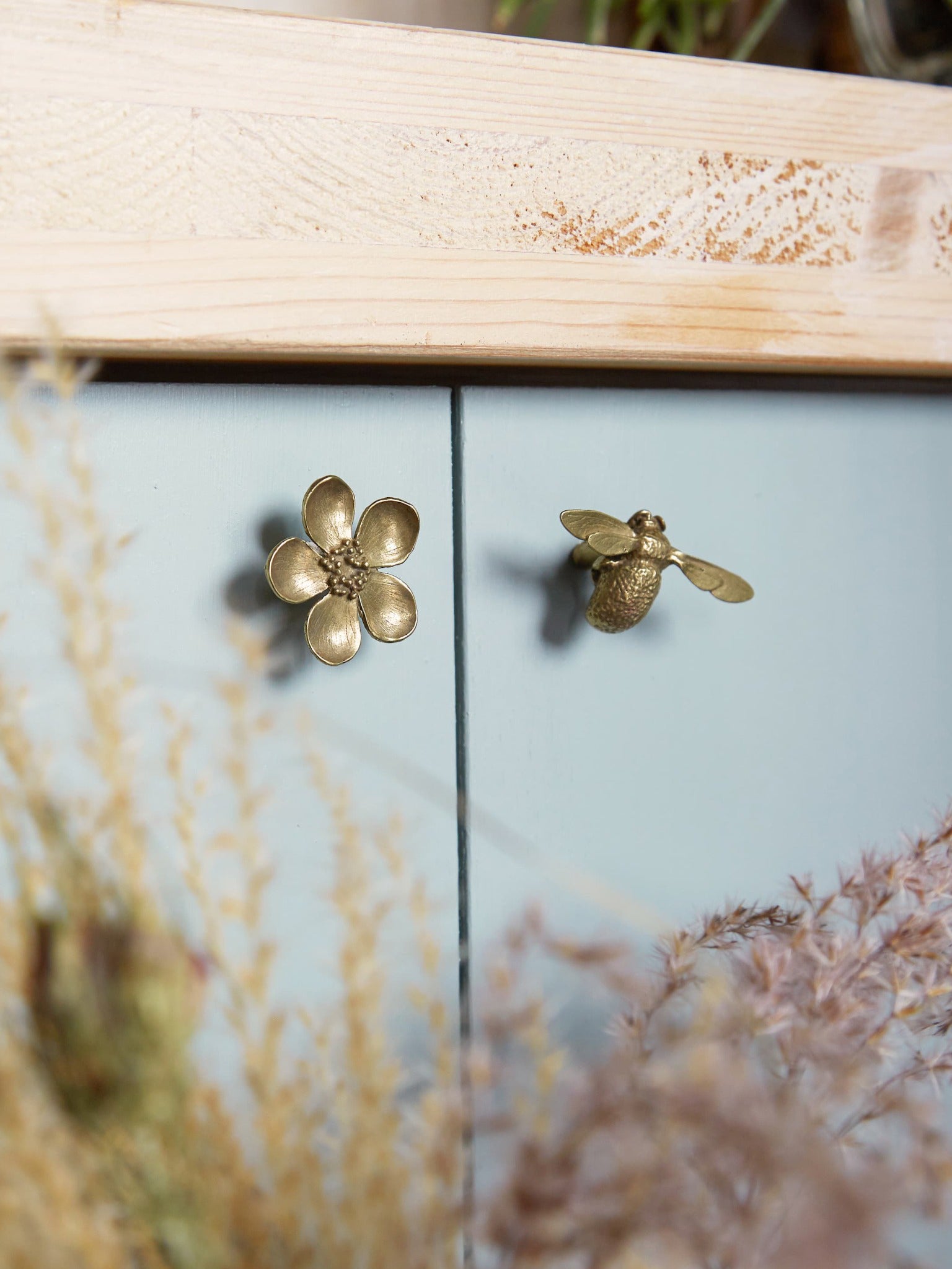 Buttercup Drawer Handle - image 2