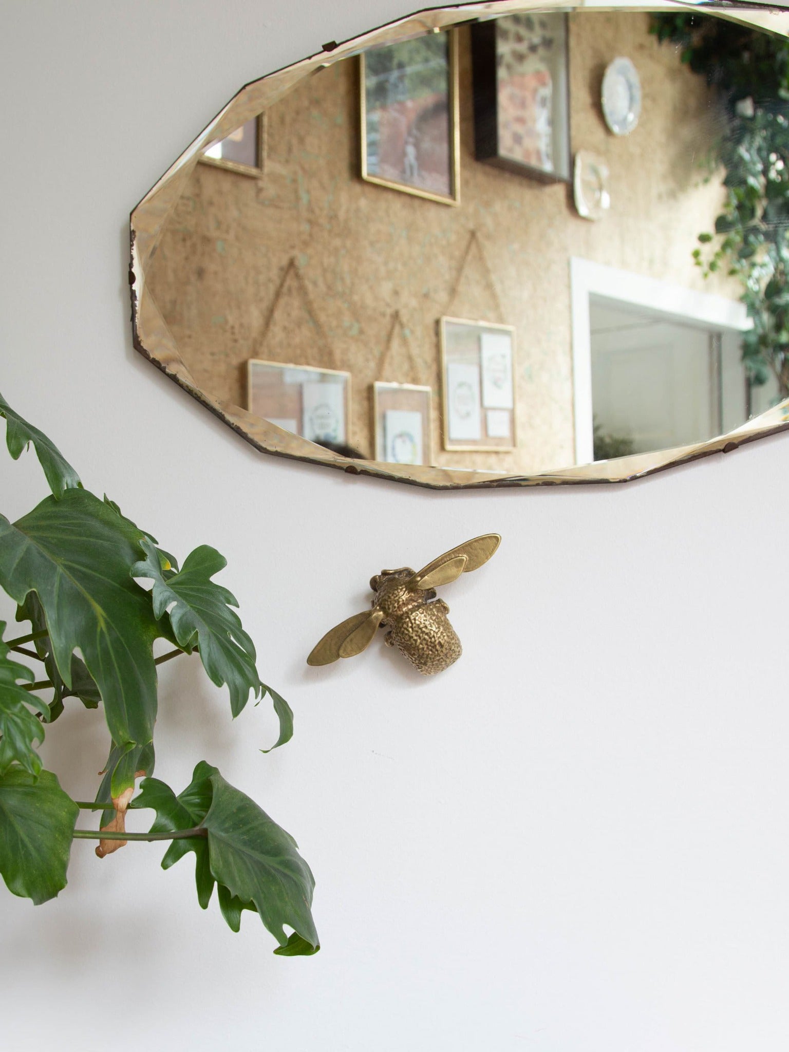 Decorative Brass Bumblebee with Wall Fixing - image 2