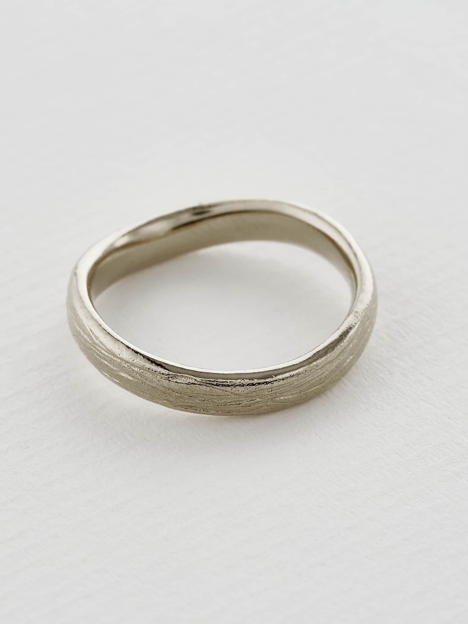 3.75 mm Heritage Band - image 5 | 18ct white gold