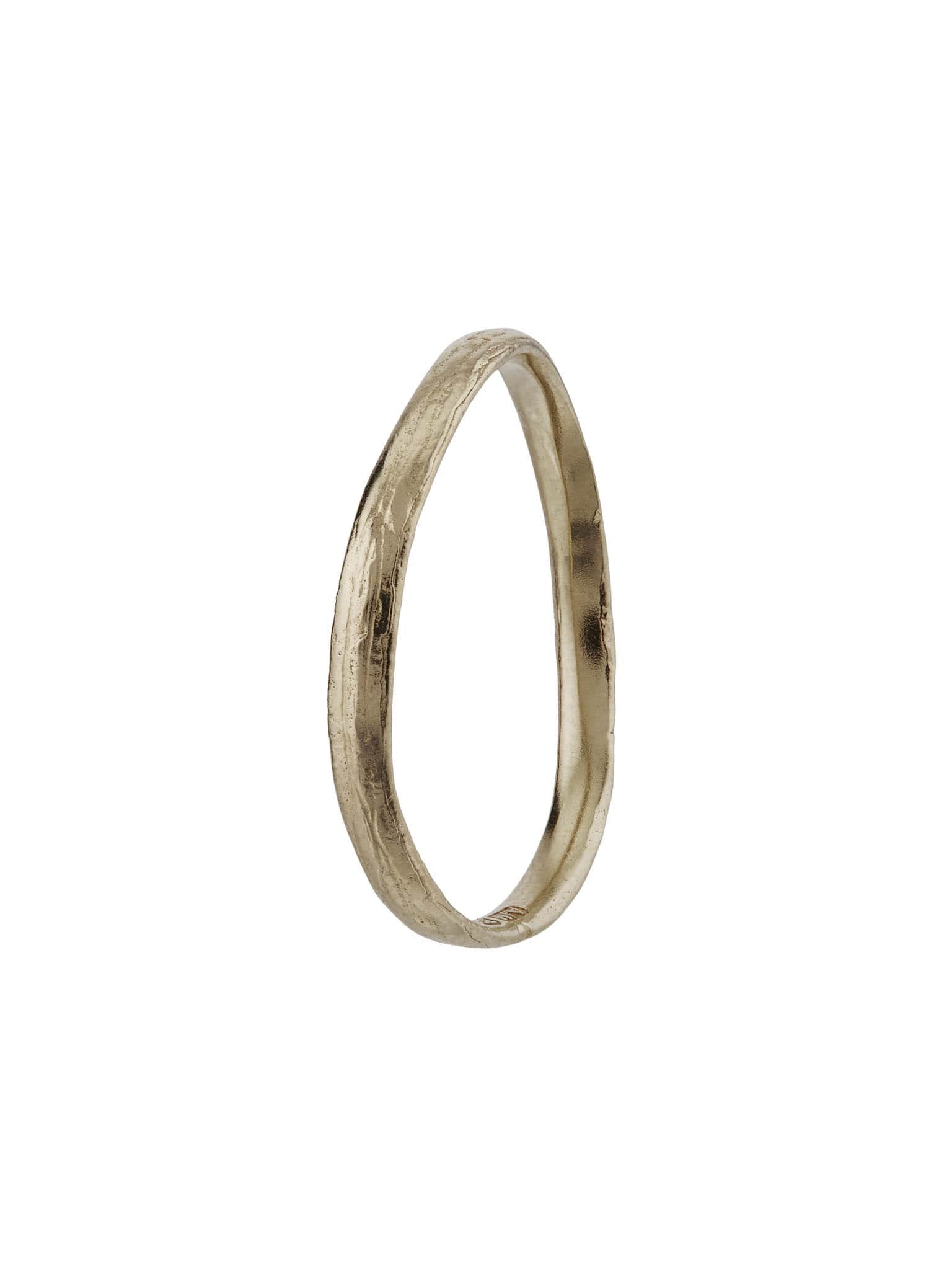 Simple Wave Band - image 4 | 18ct white gold