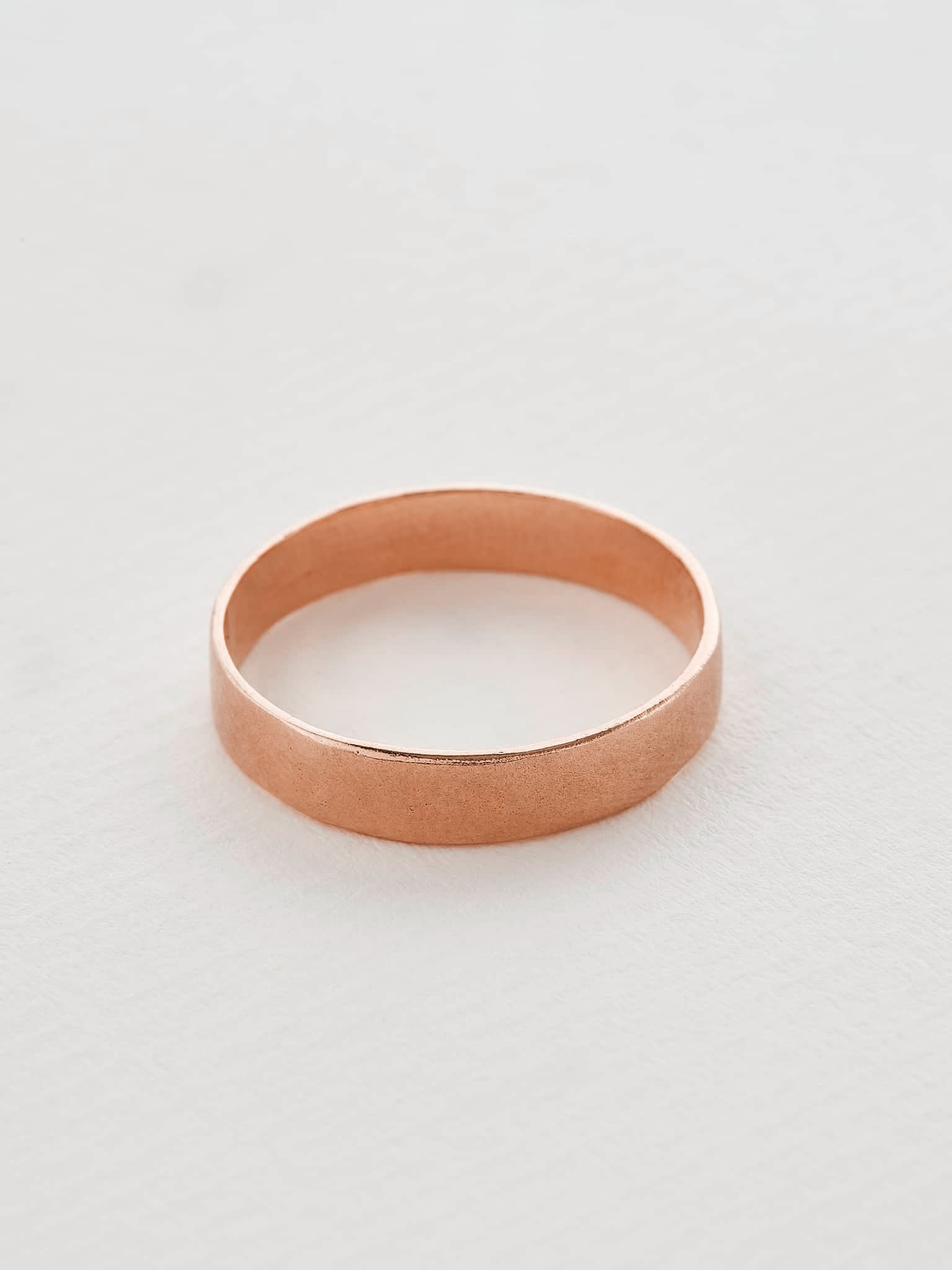 4 mm Hammered Band - image 6 | 18ct rose gold
