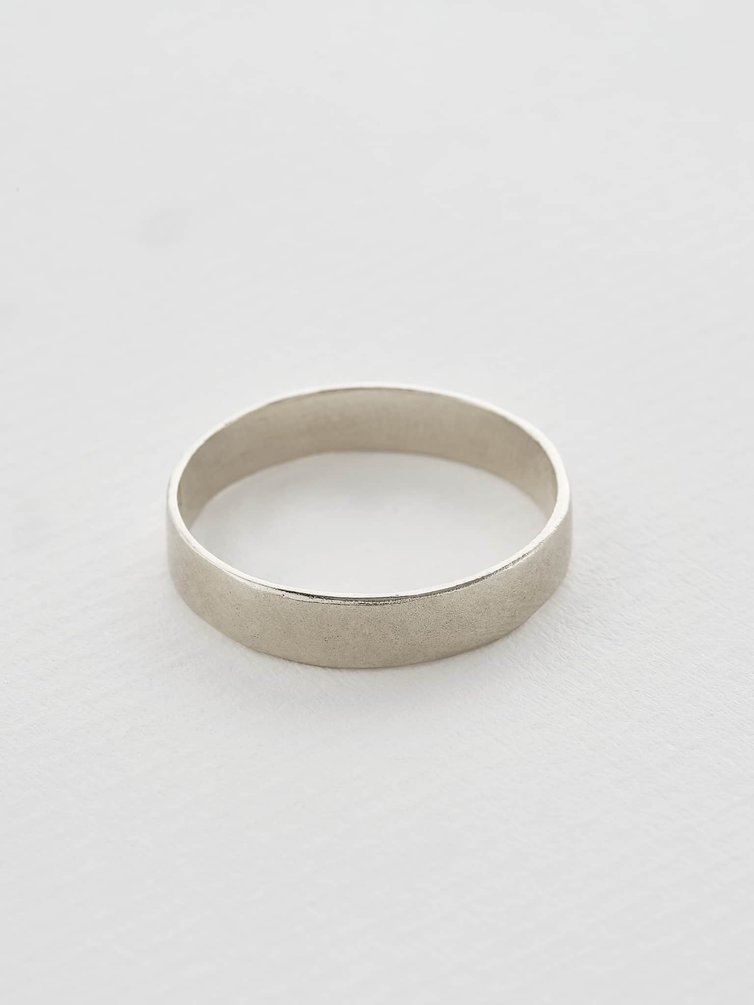 4 mm Hammered Band - image 8 | platinum