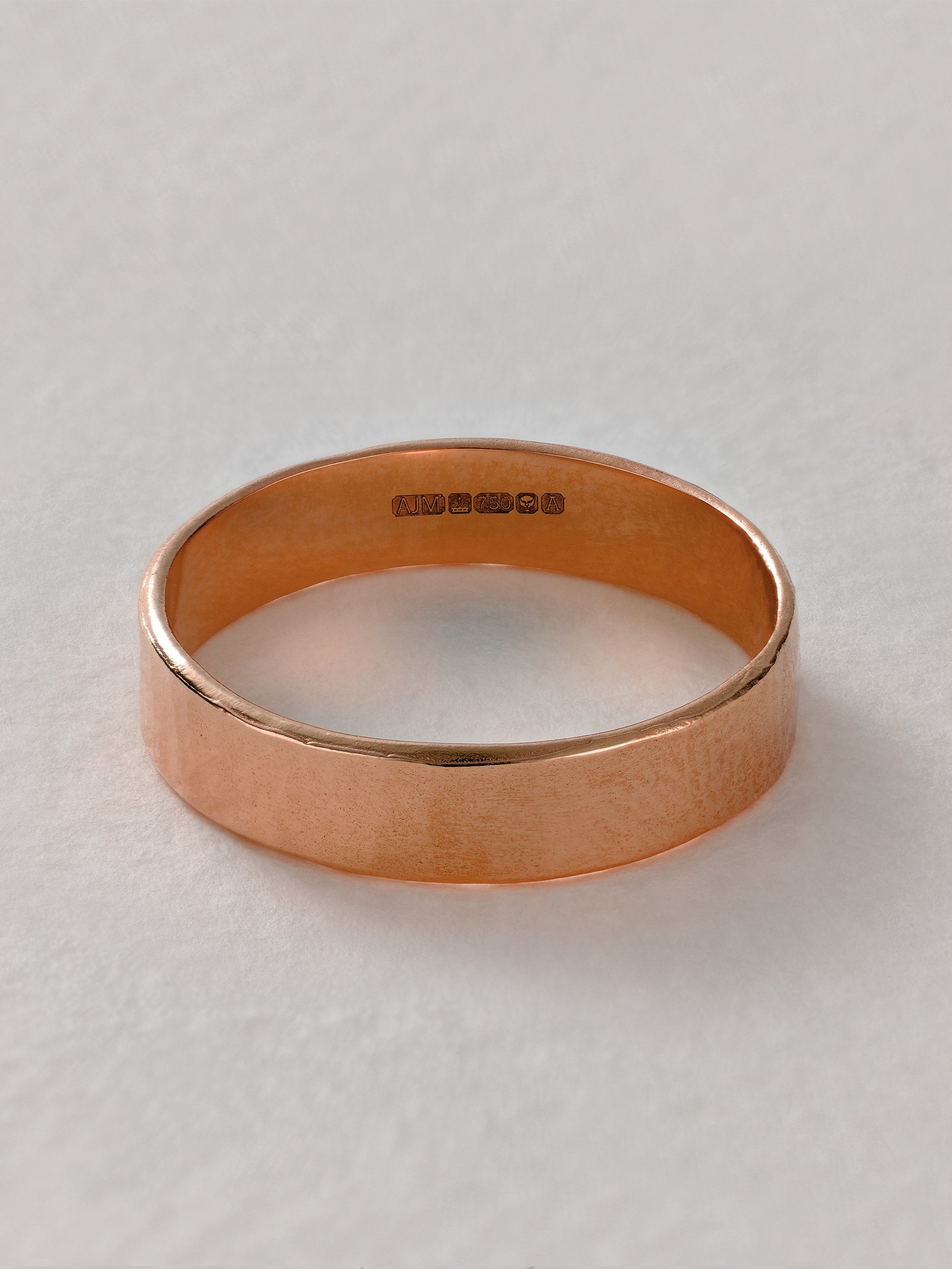 5 mm Hammered Band - image 7 | 18ct rose gold