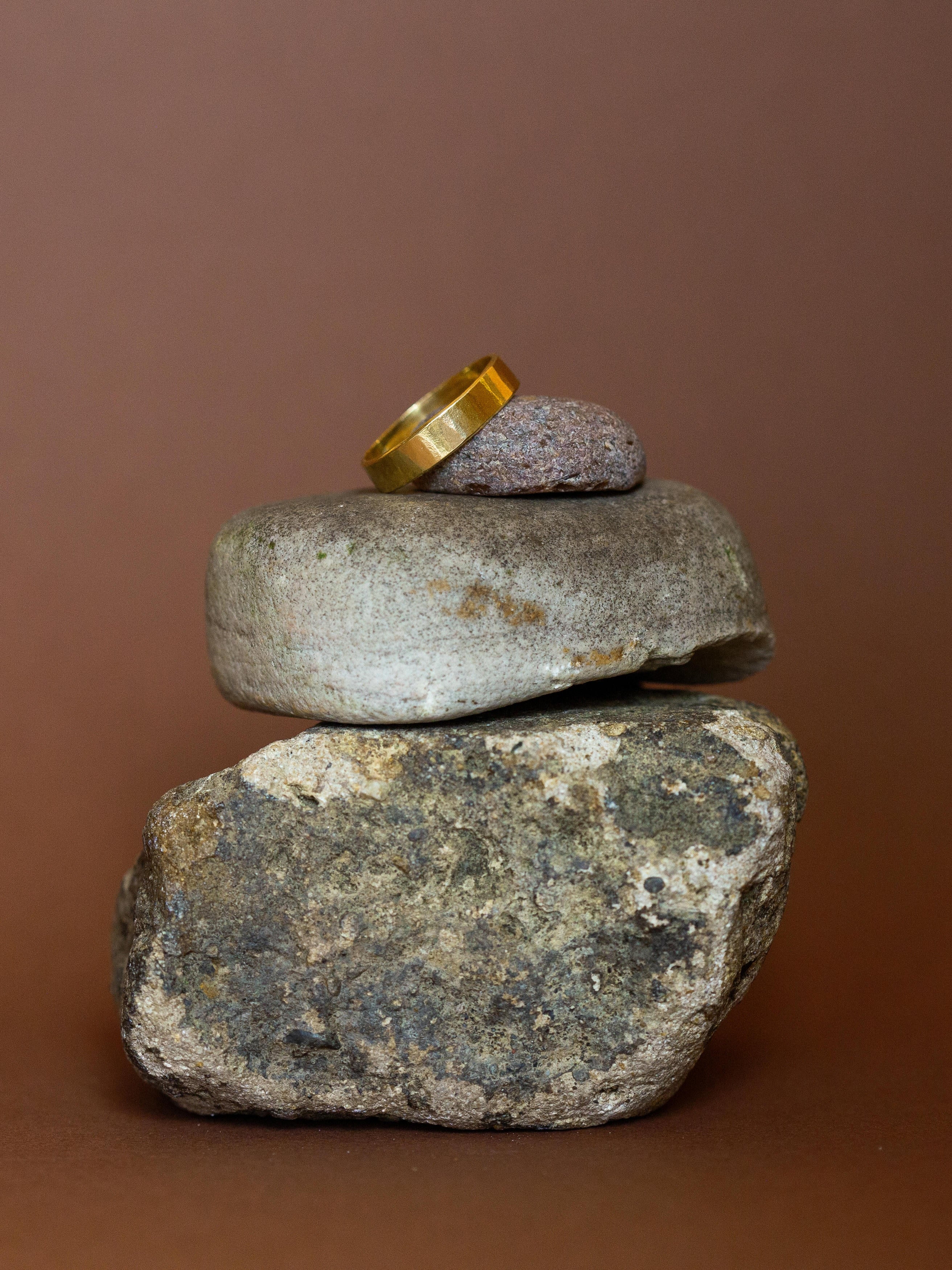 5 mm Hammered Band - image 2