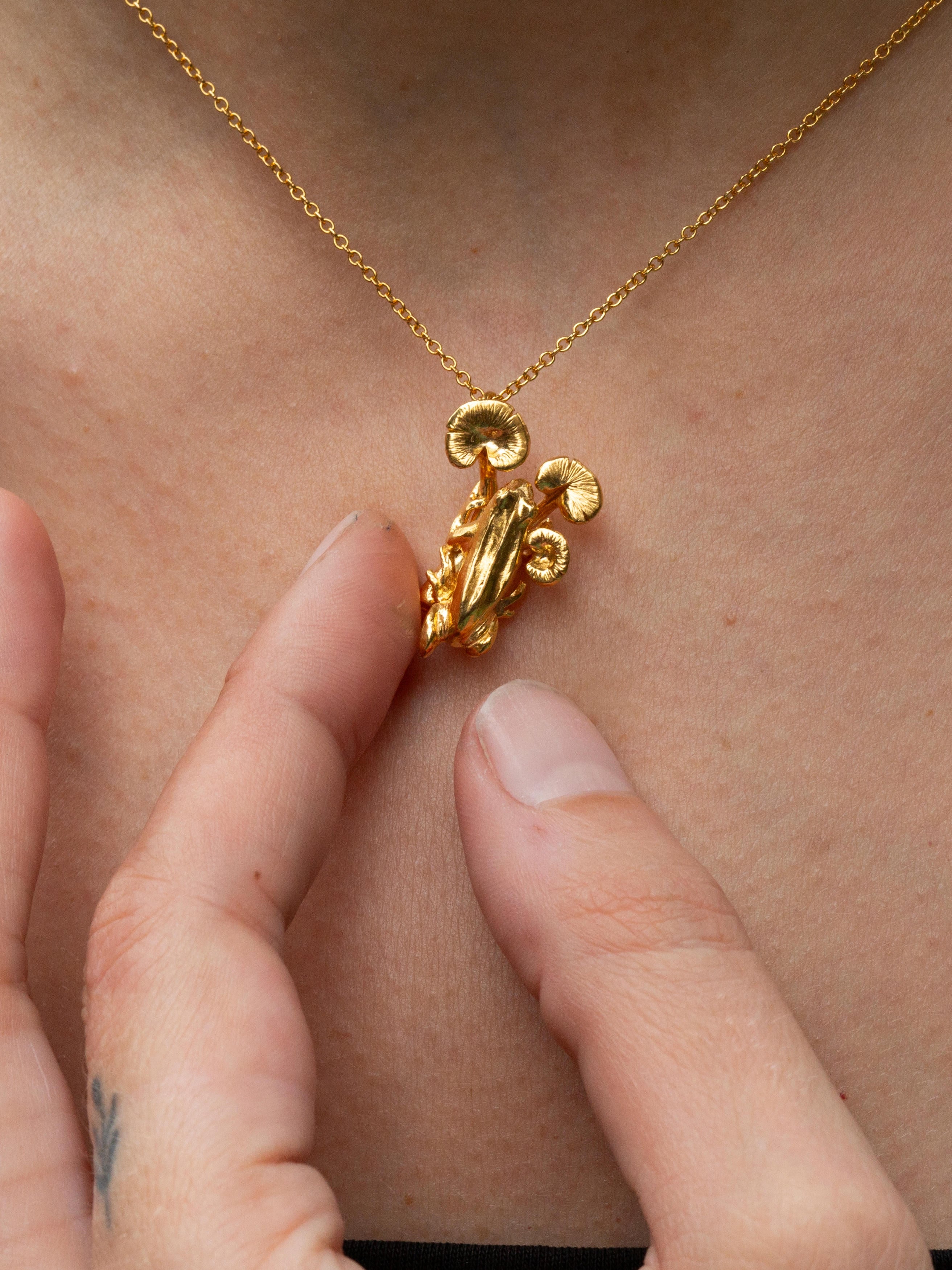 Ribbit In Peace' Frog & Waterlily Pendant - image 4
