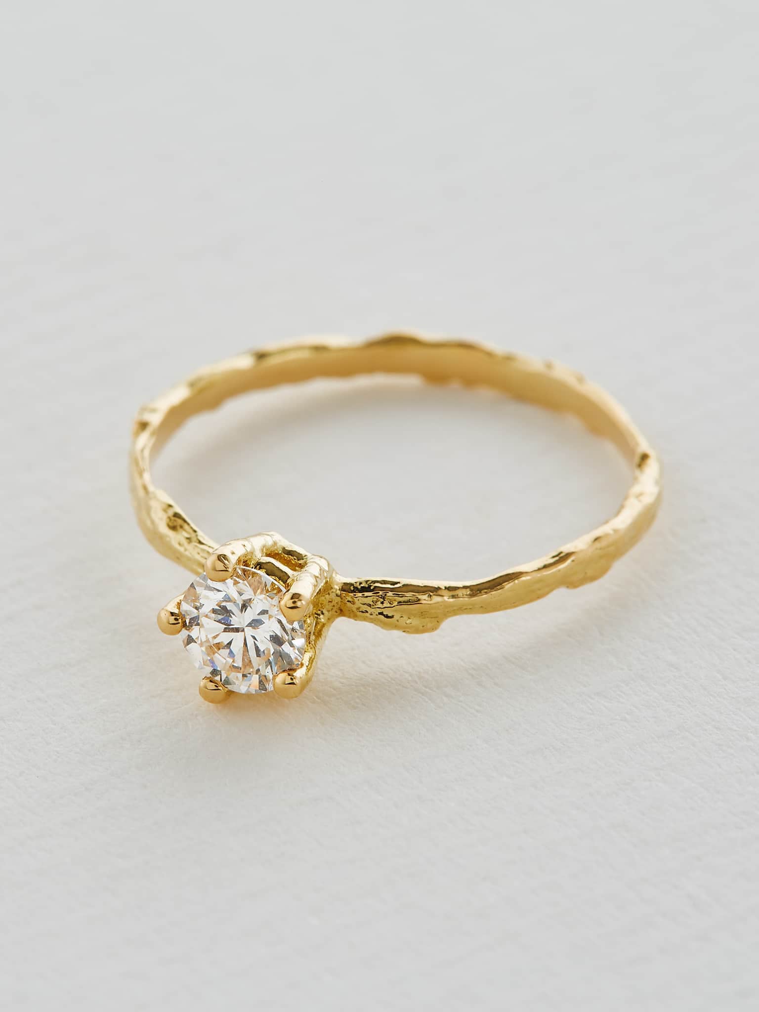 4.5 mm Diamond Eyebright Ring - image 3 | 18ct yellow gold