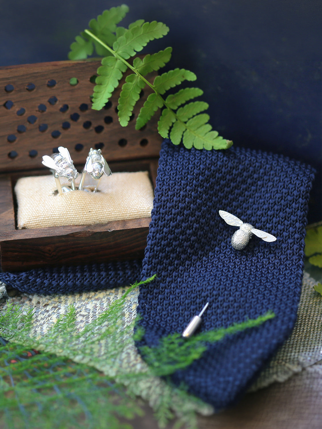 Bee Pin - image 5