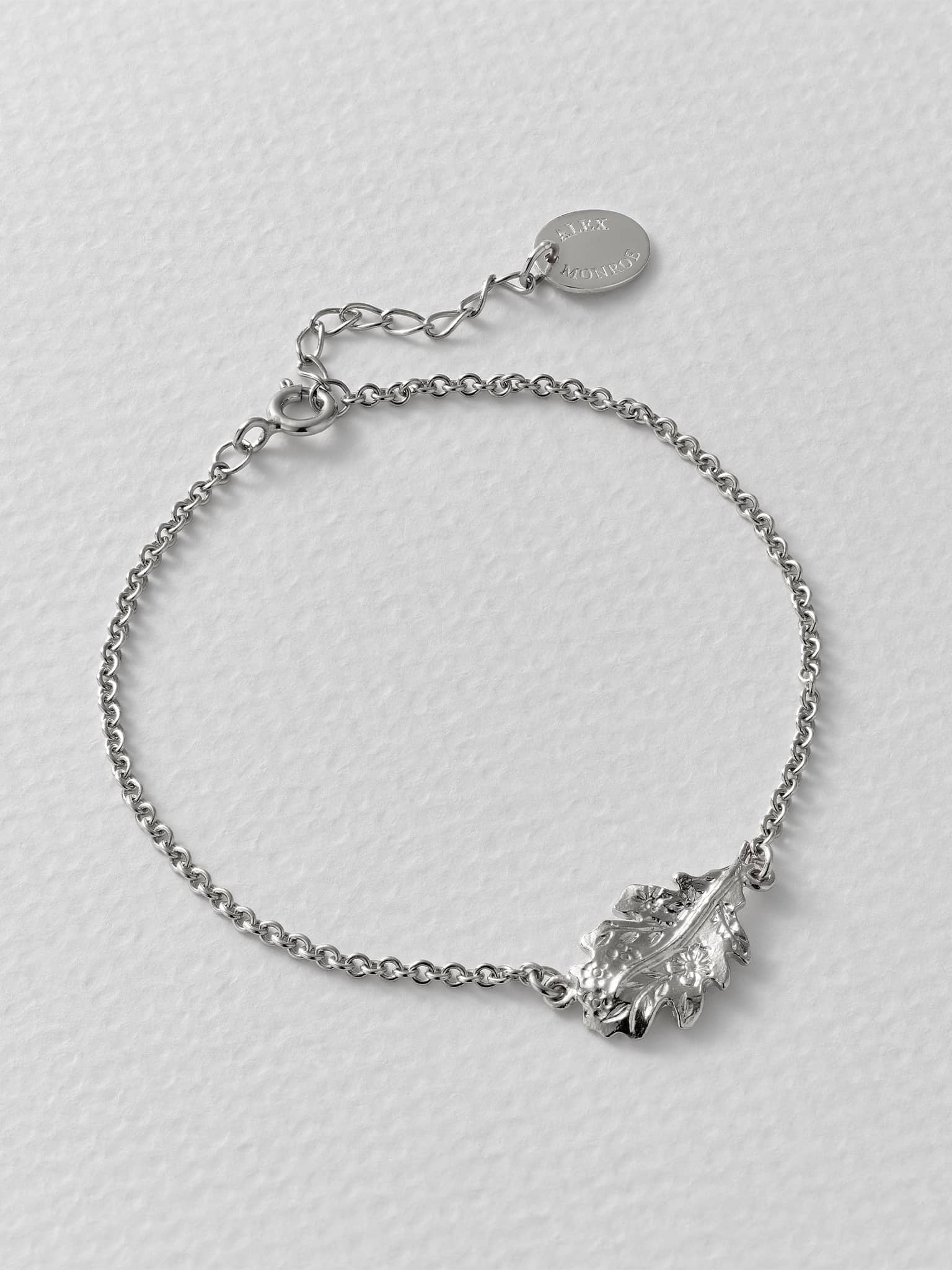 Floral Engraved Oak Leaf Inline Bracelet - image 7 | silver
