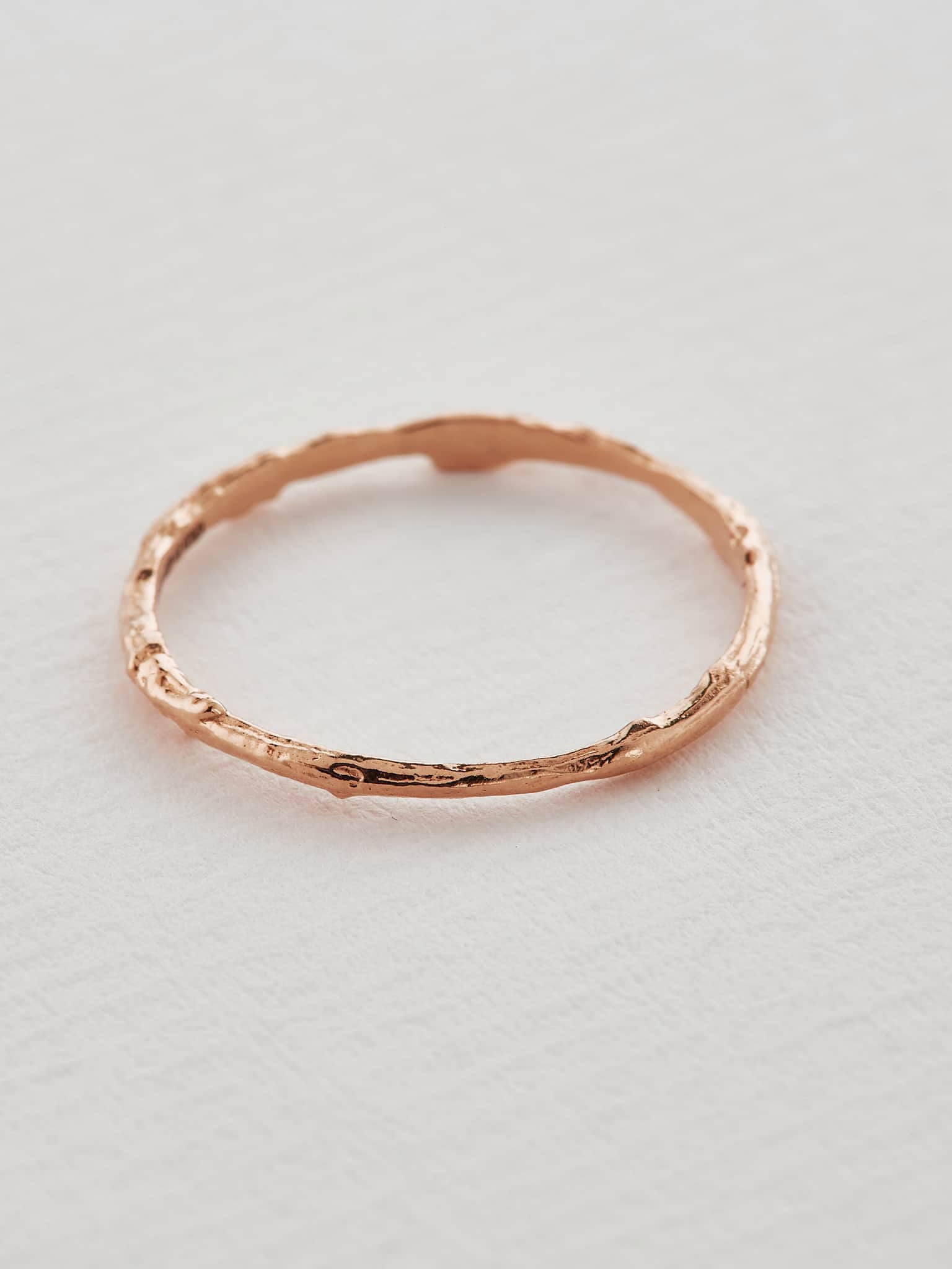 Willow Twig Band 1.8 mm - image 7 | 18ct rose gold