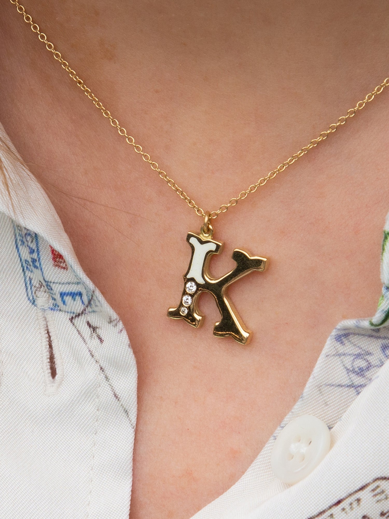18ct Enamelled Letter K Necklace - image 5 | 18ct yellow gold