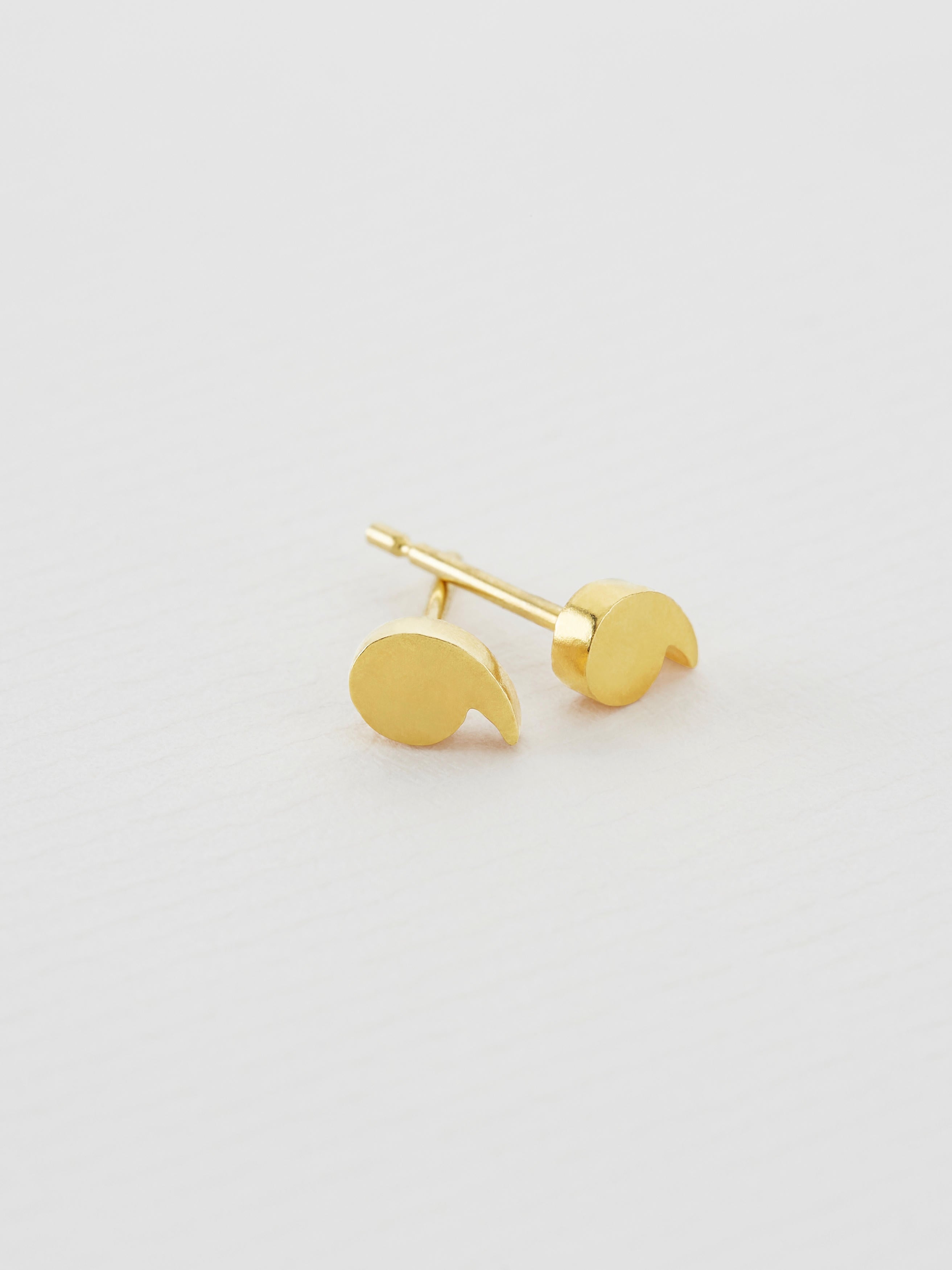 Just My Type Quotation Mark Stud Earrings - image 4 | gold plate