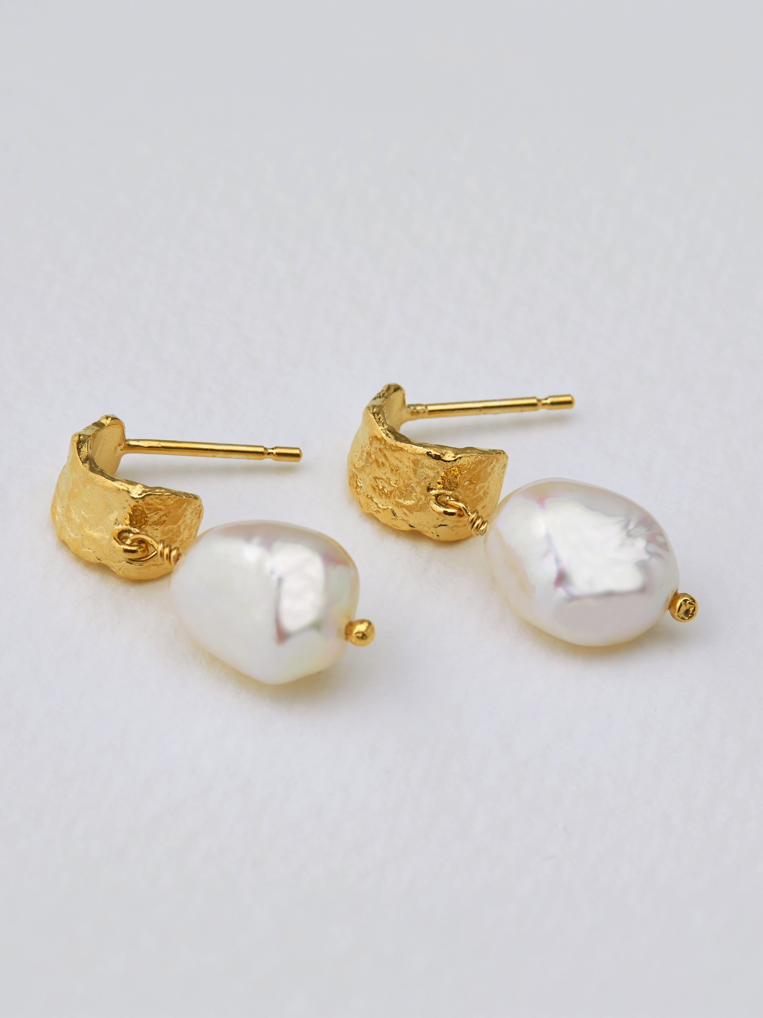 Bark Huggie Hoops with Baroque Pearls - image 5 | gold plate
