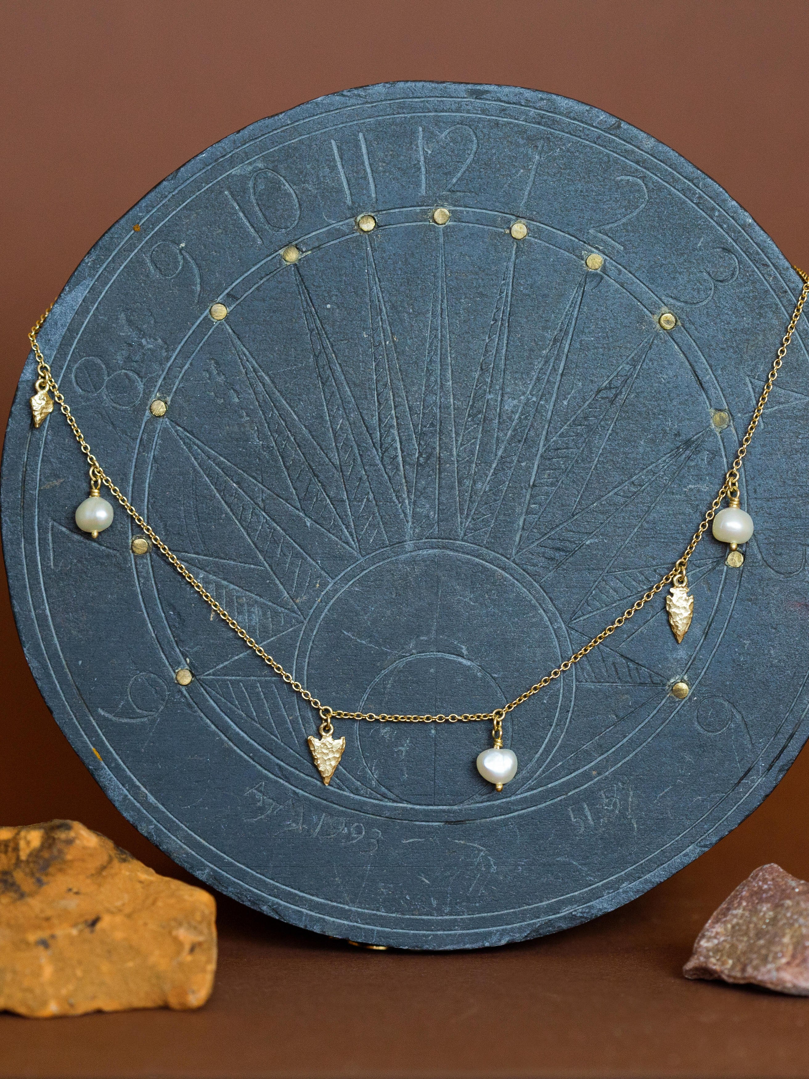 Flint Arrowhead and Freshwater Pearl Station Necklace - image 4