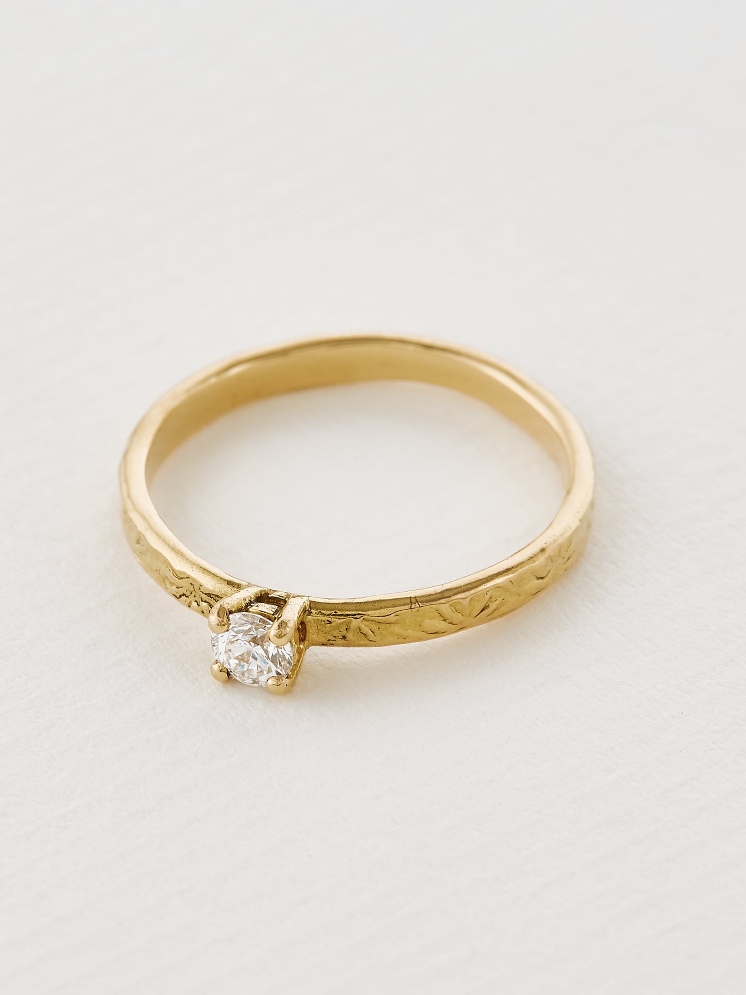 Horsetail Fossil Ring with Diamond - image 3 | 18ct yellow gold