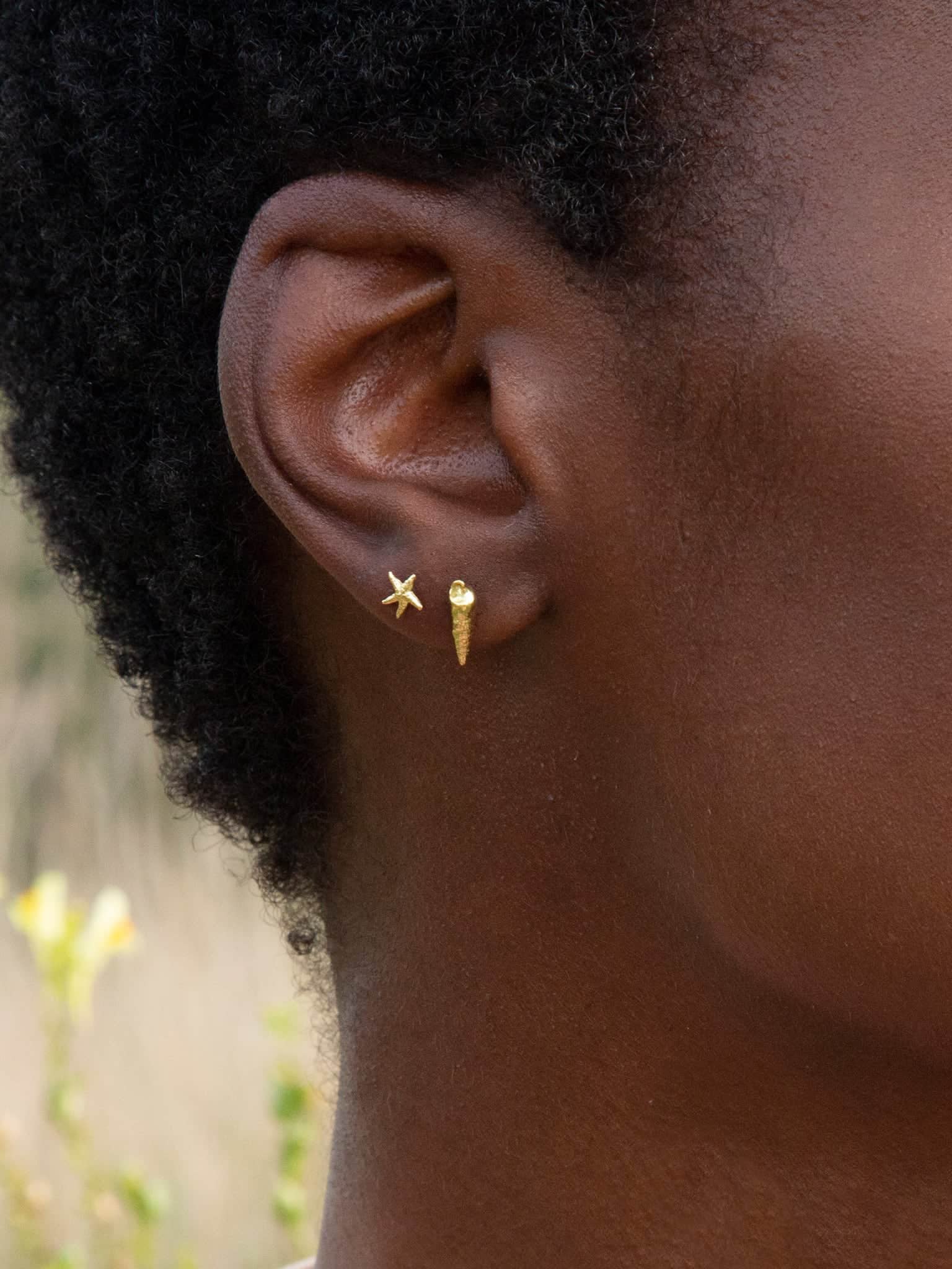 Turret Shell Single Stud Earring - image 2