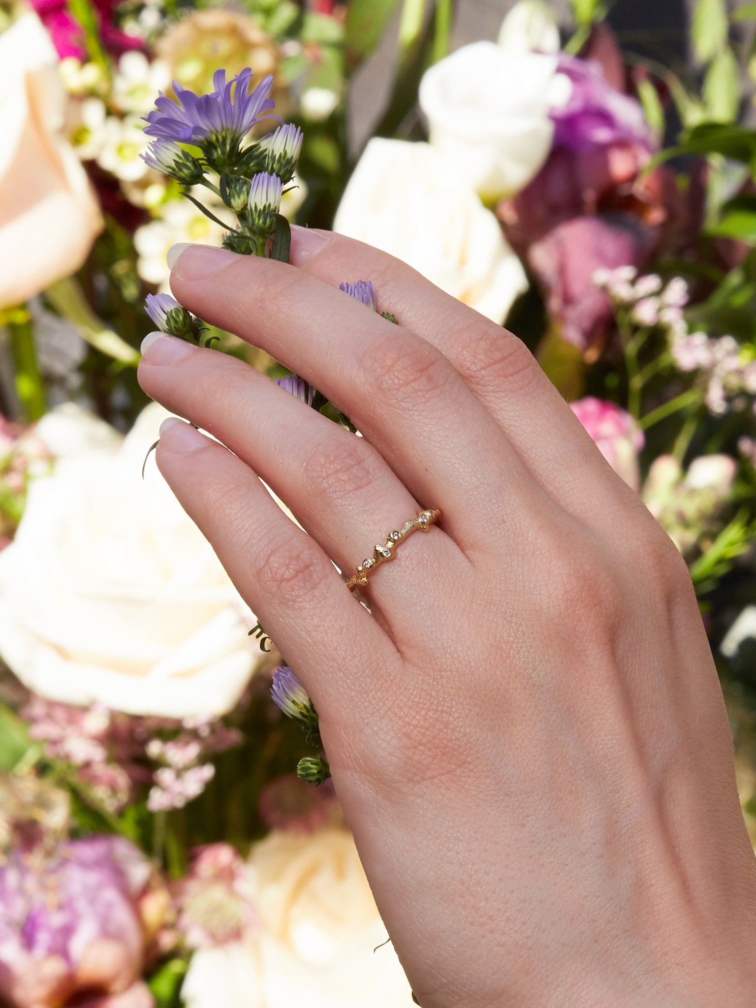 Coral Texture Ring with Diamonds - image 3