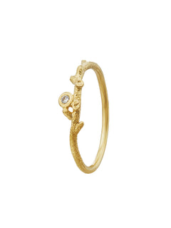 Fine Coral Texture Ring with Ocean Diamond