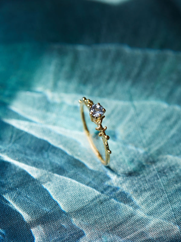 Coral Texture Blue Sapphire Solitaire Ring