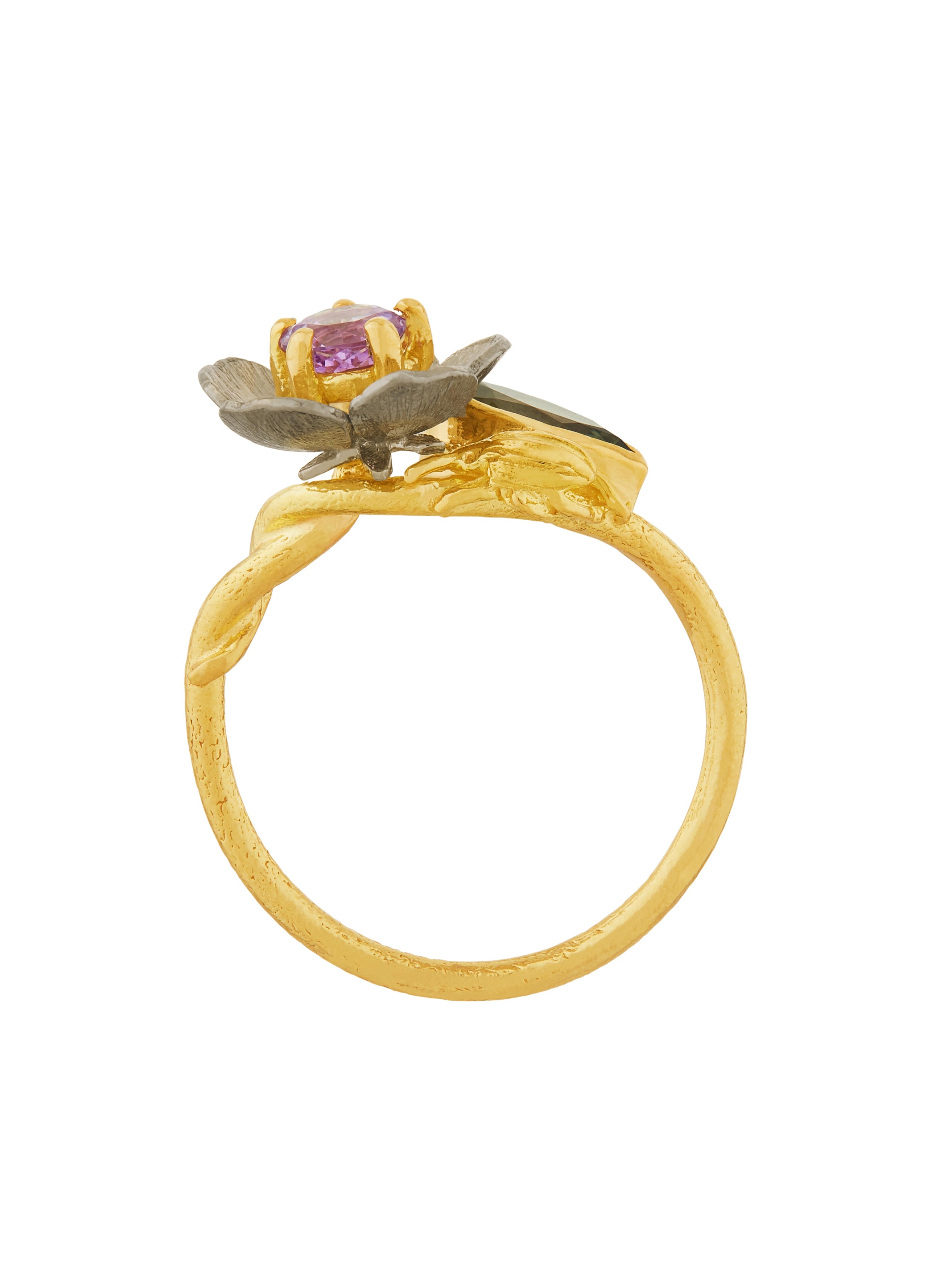 Blackberry Flower & Sapphire Ring - image 4 | 18ct yellow gold