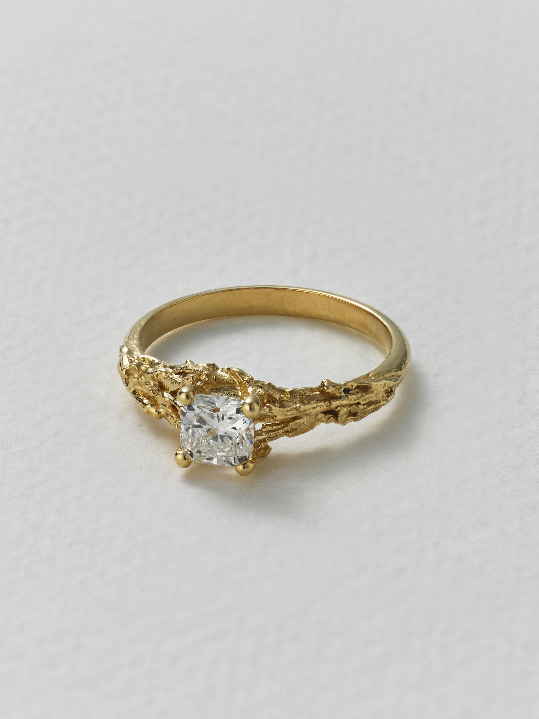 Nest Structure Ring with 0.7ct Cushion Cut Diamond - image 4 | 18ct yellow gold