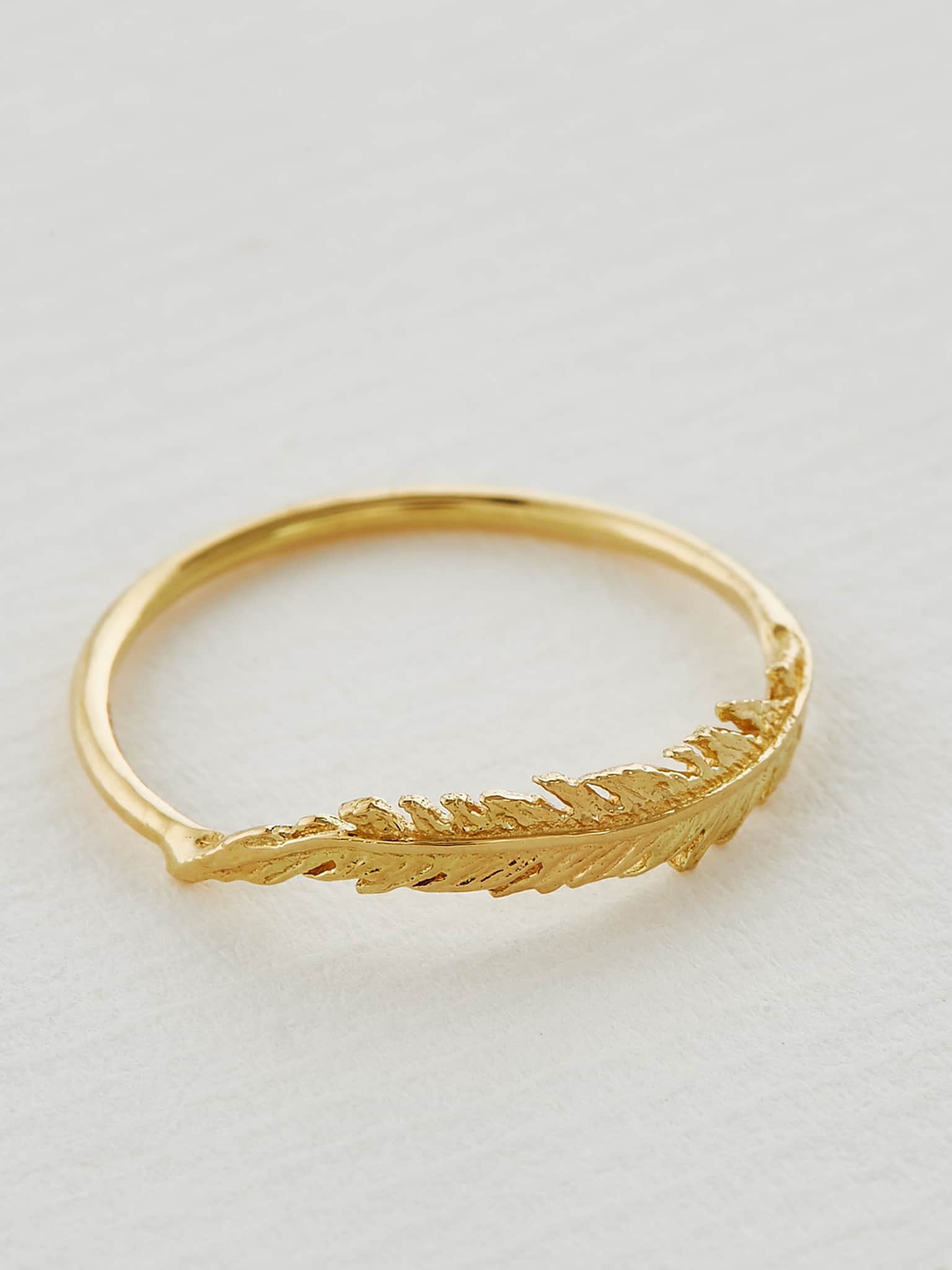 Plume Wisp Ring - image 3 | 18ct yellow gold