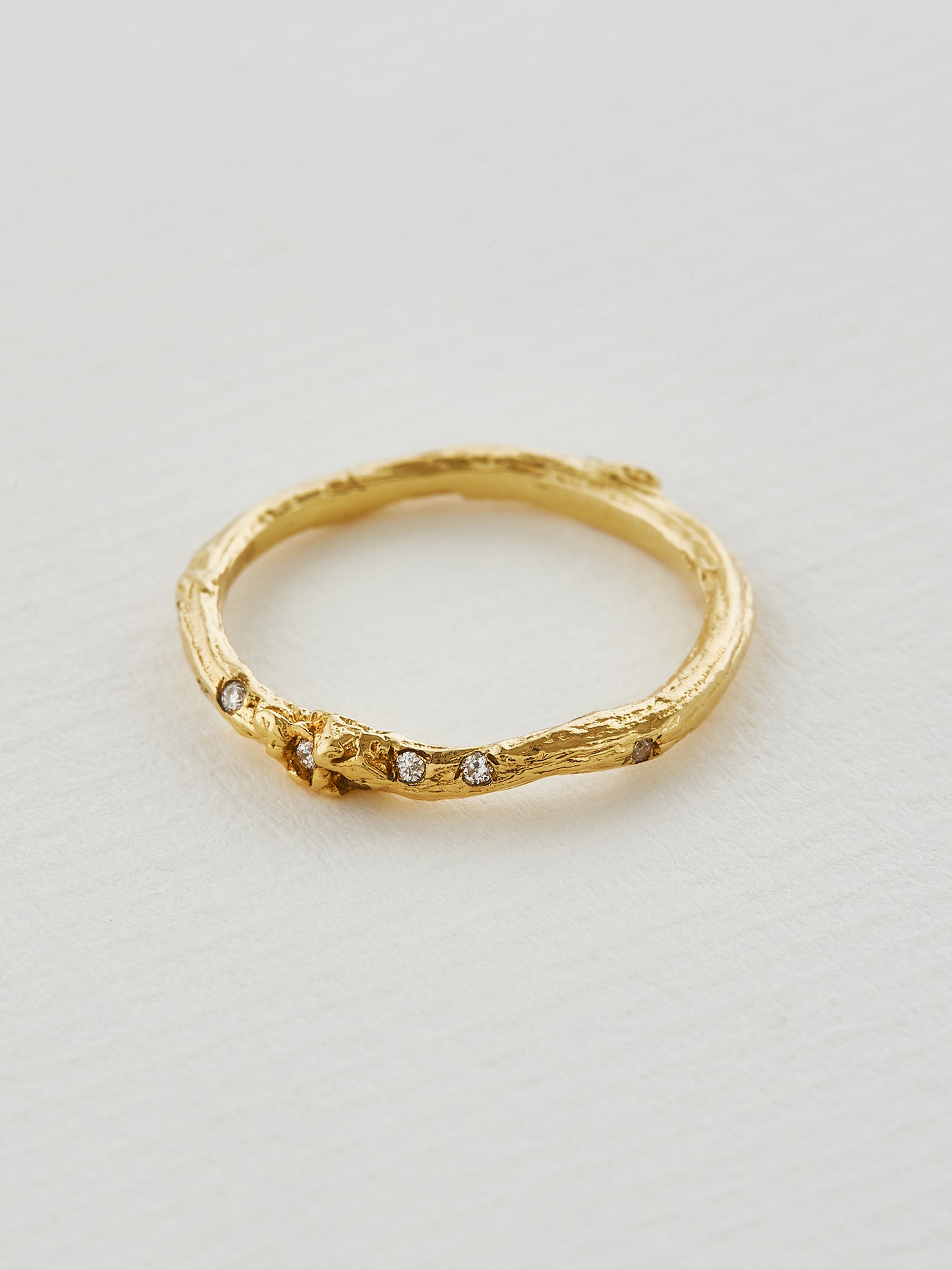 Birch Diamond Band 2mm - image 3 | 18ct yellow gold