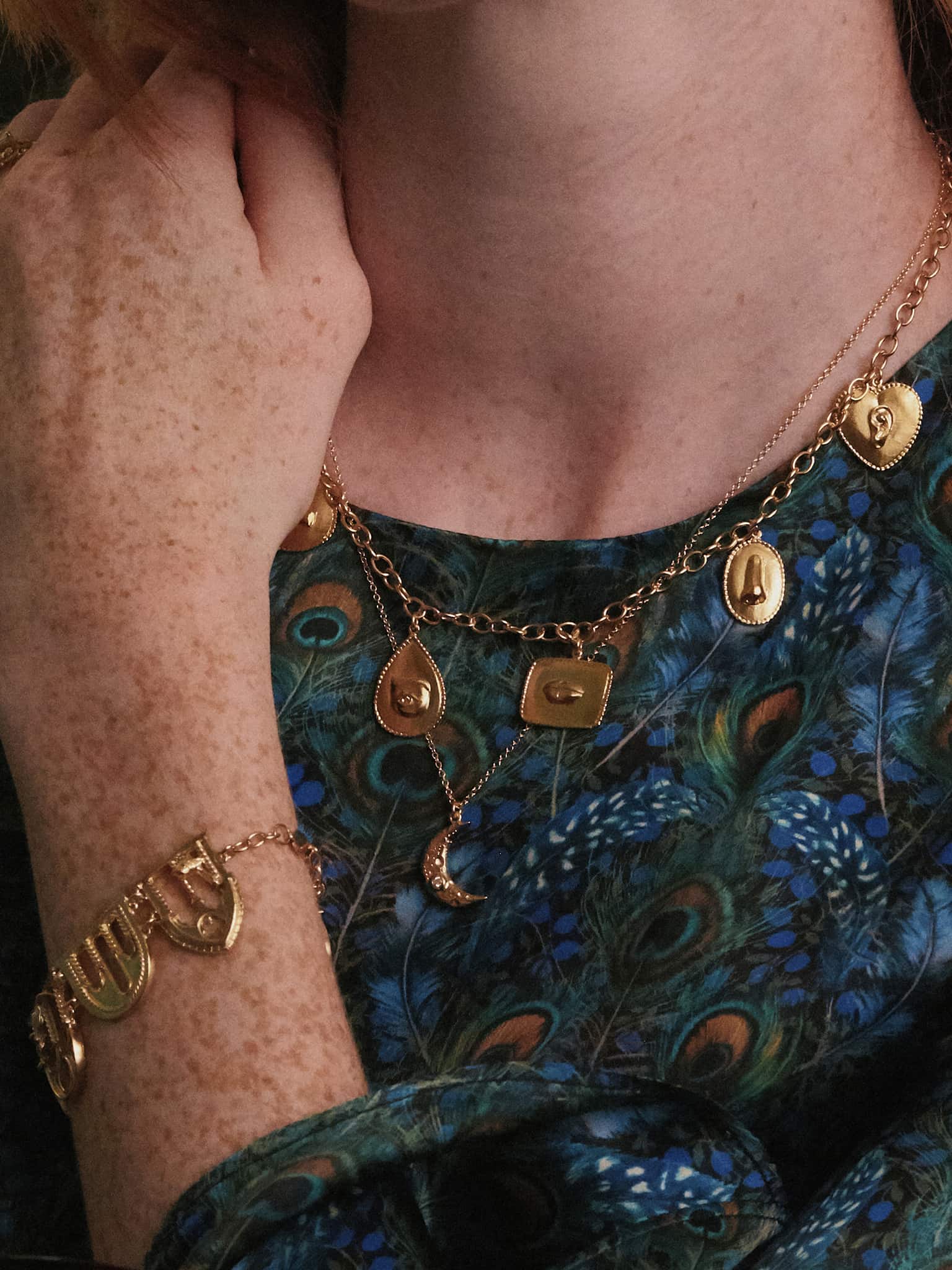 Stargazing Crescent Moon Necklace with Diamonds - image 3